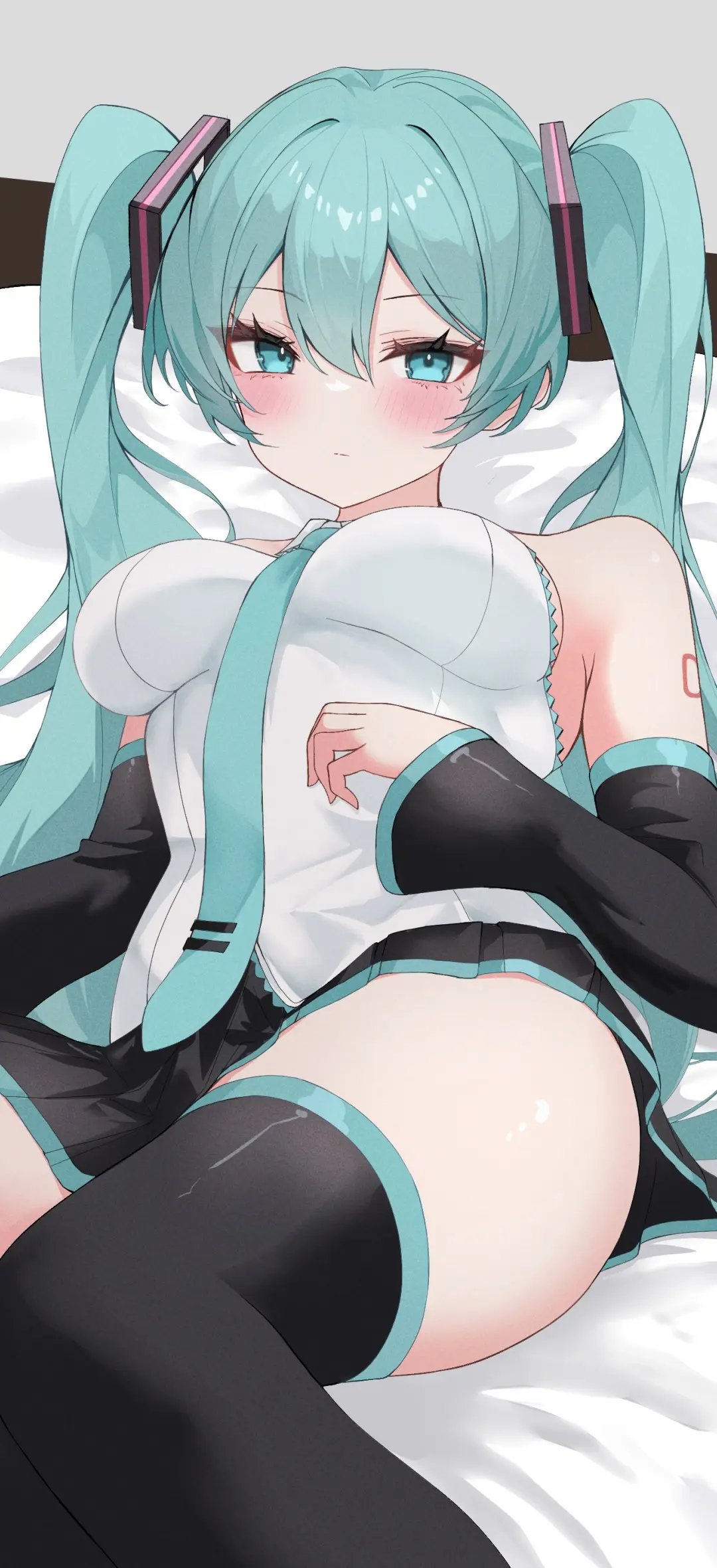 【动漫壁纸】明日方舟 阿米娅 电车 双马尾 初音未来 蔚蓝档案 圣园未花 妃咲 飞鸟马时 生盐诺亚 插画美图推荐-公众号小姨ai