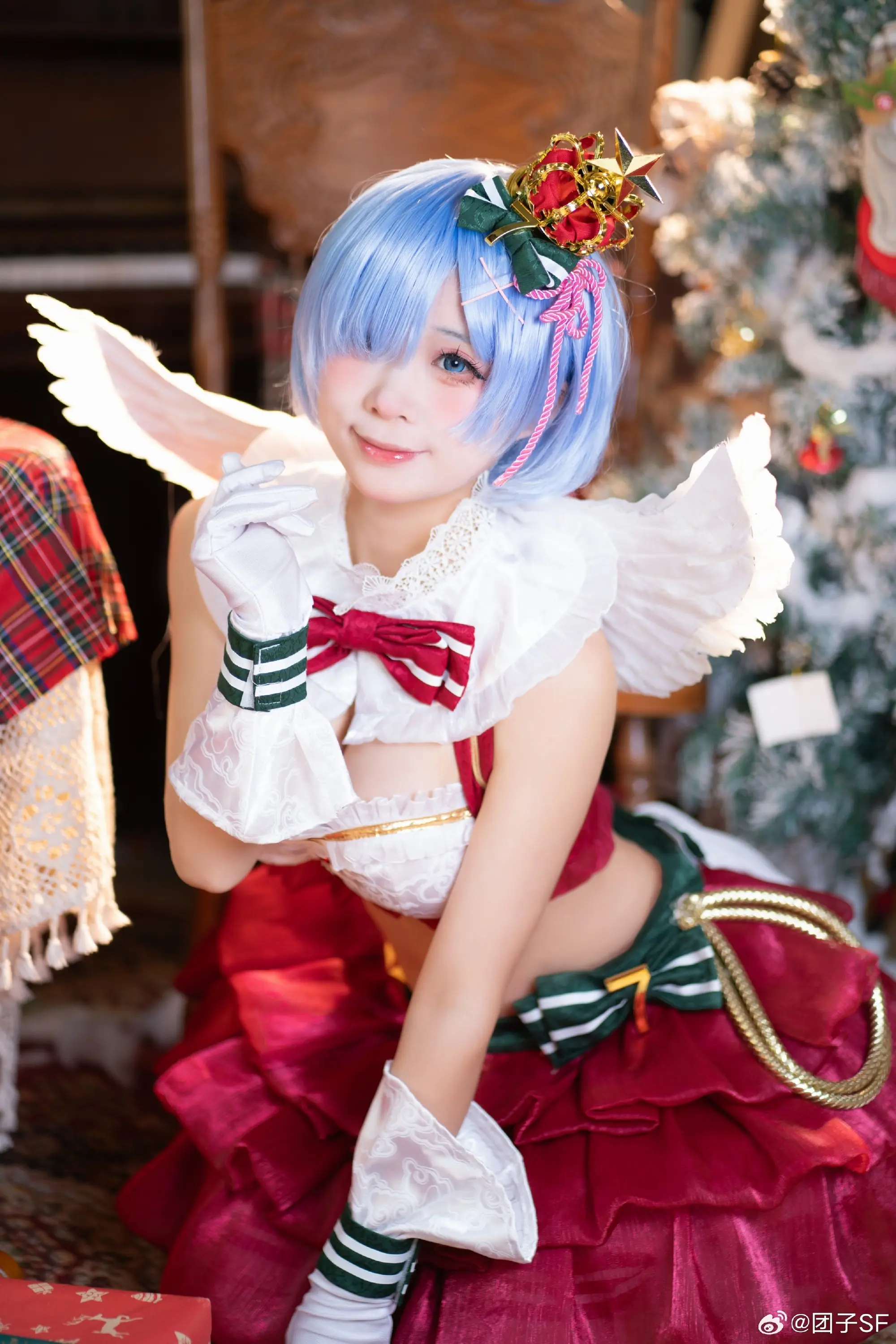 cosplay——你有一份圣诞礼物请查收🎁 Re:从零开始的异世界生活 蕾姆cos@团子SF-公众号小姨ai