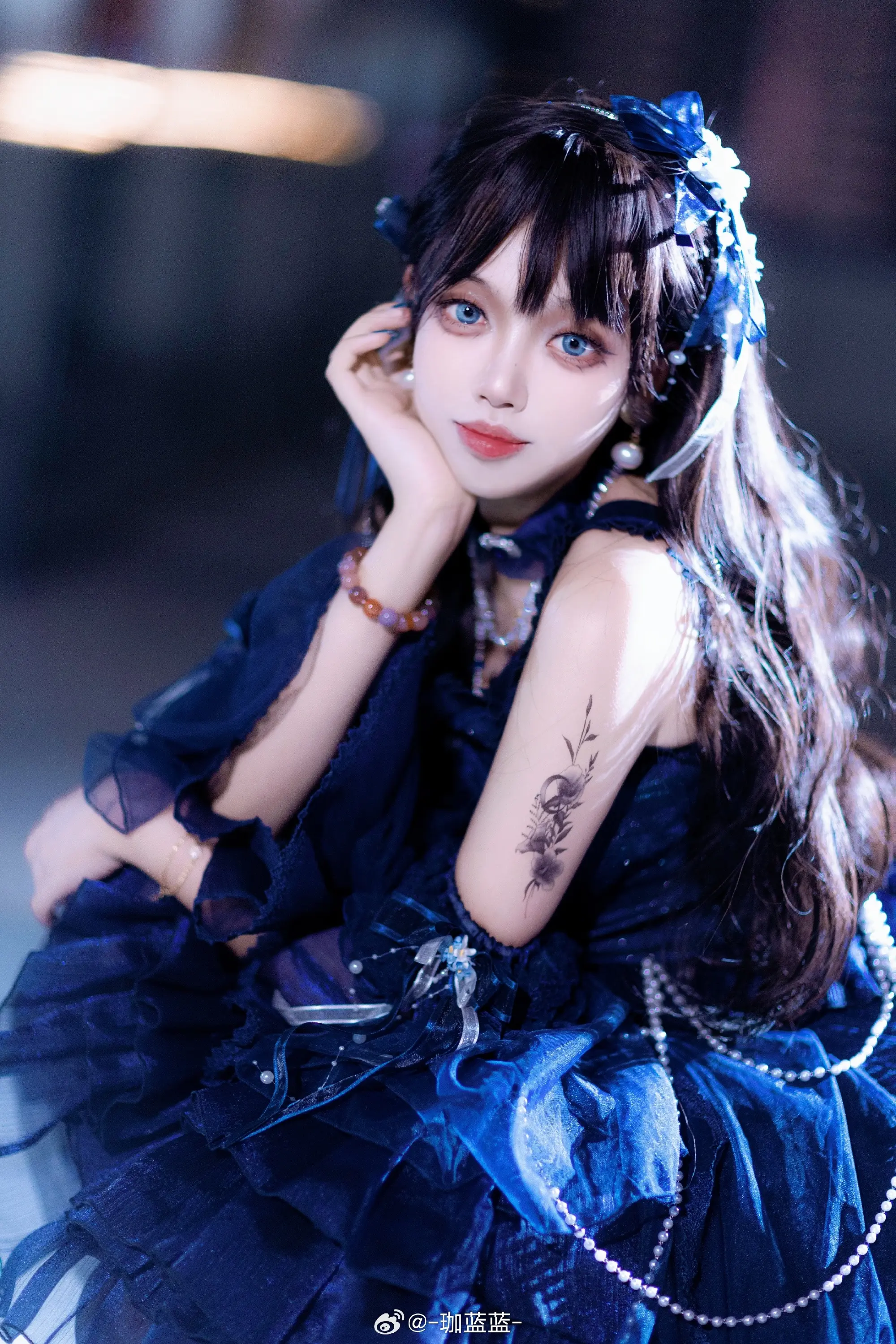 闪耀的不止是裙摆，还有老子! lolita@-珈蓝蓝--公众号小姨ai