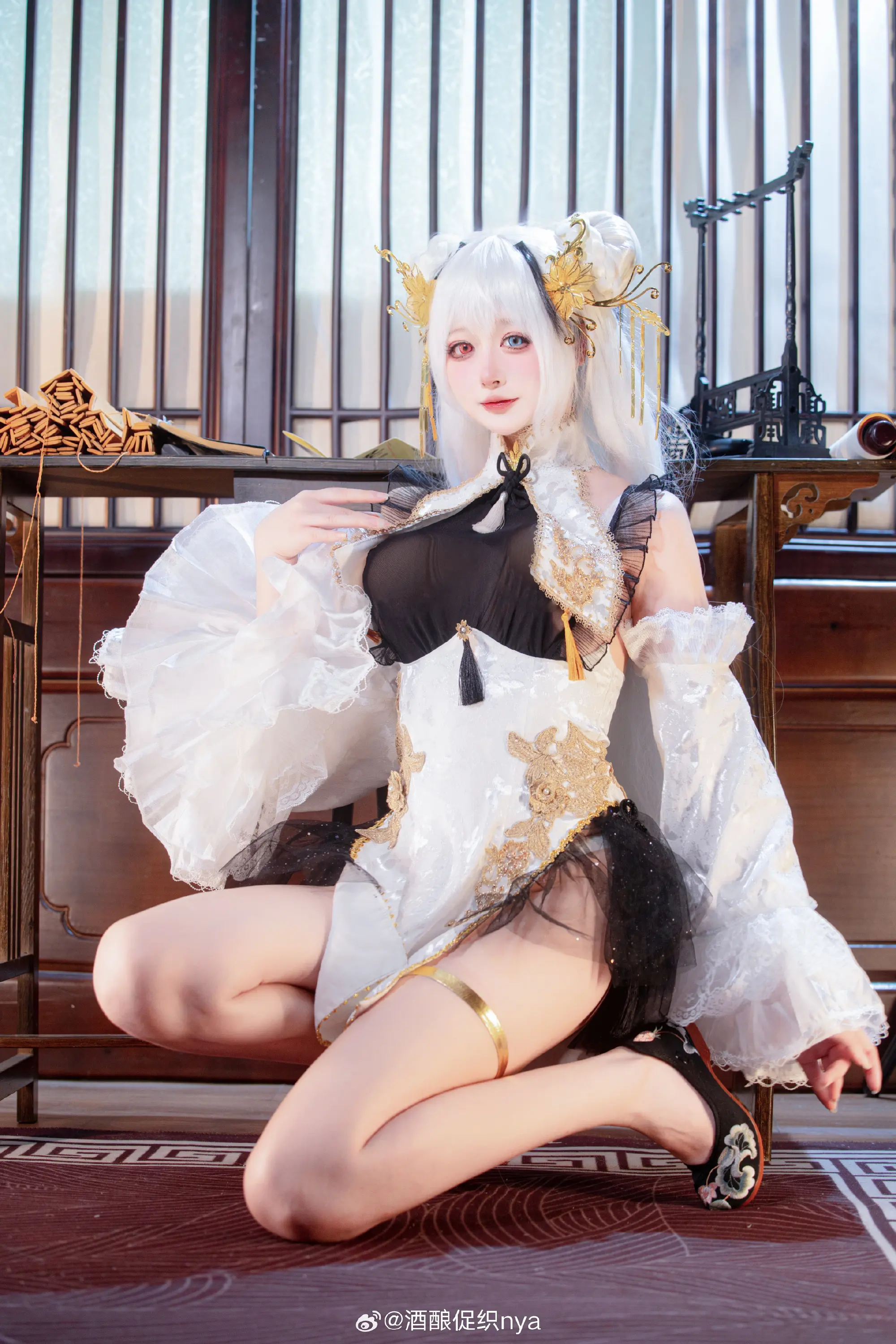 COSPLAY 碧蓝航线 埃尔宾旗袍 春灯佳人@酒酿促织nya-公众号小姨ai
