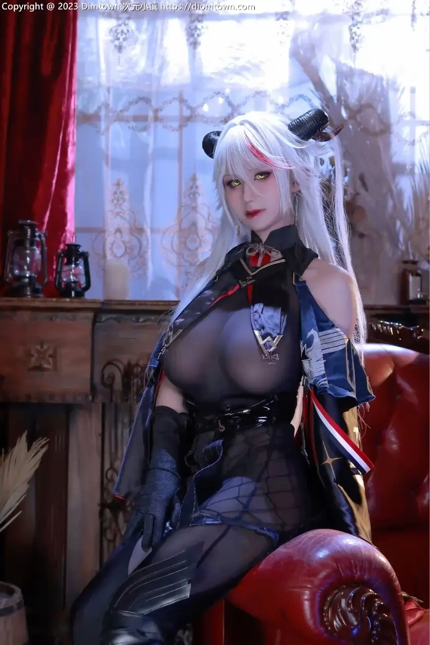 碧蓝航线 🖤超级巡洋舰—埃吉尔🖤@三时Aranea-公众号小姨ai