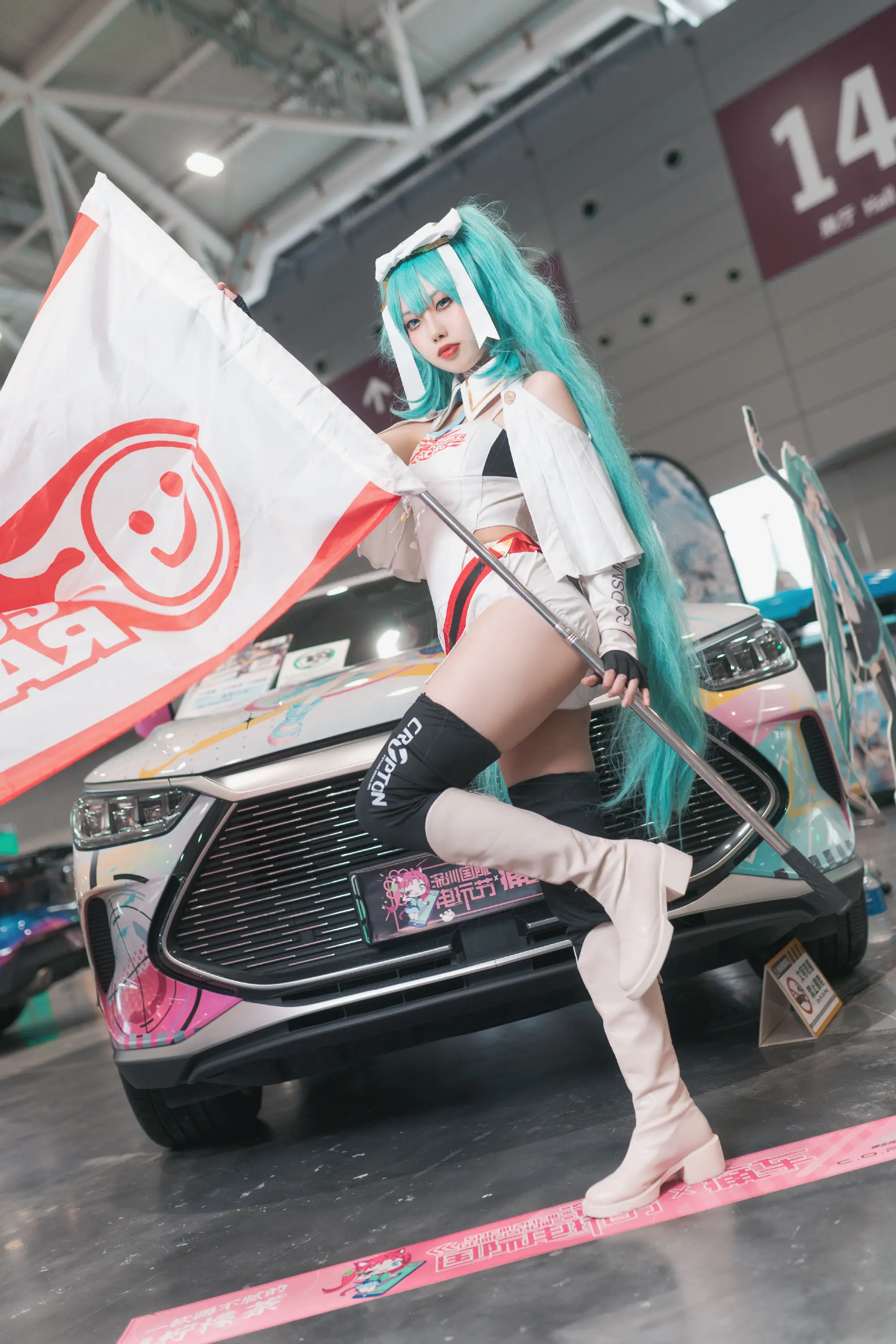 COSPLAY 是初音赛车娘 miku～miku  初音未来@七只红豆-公众号小姨ai