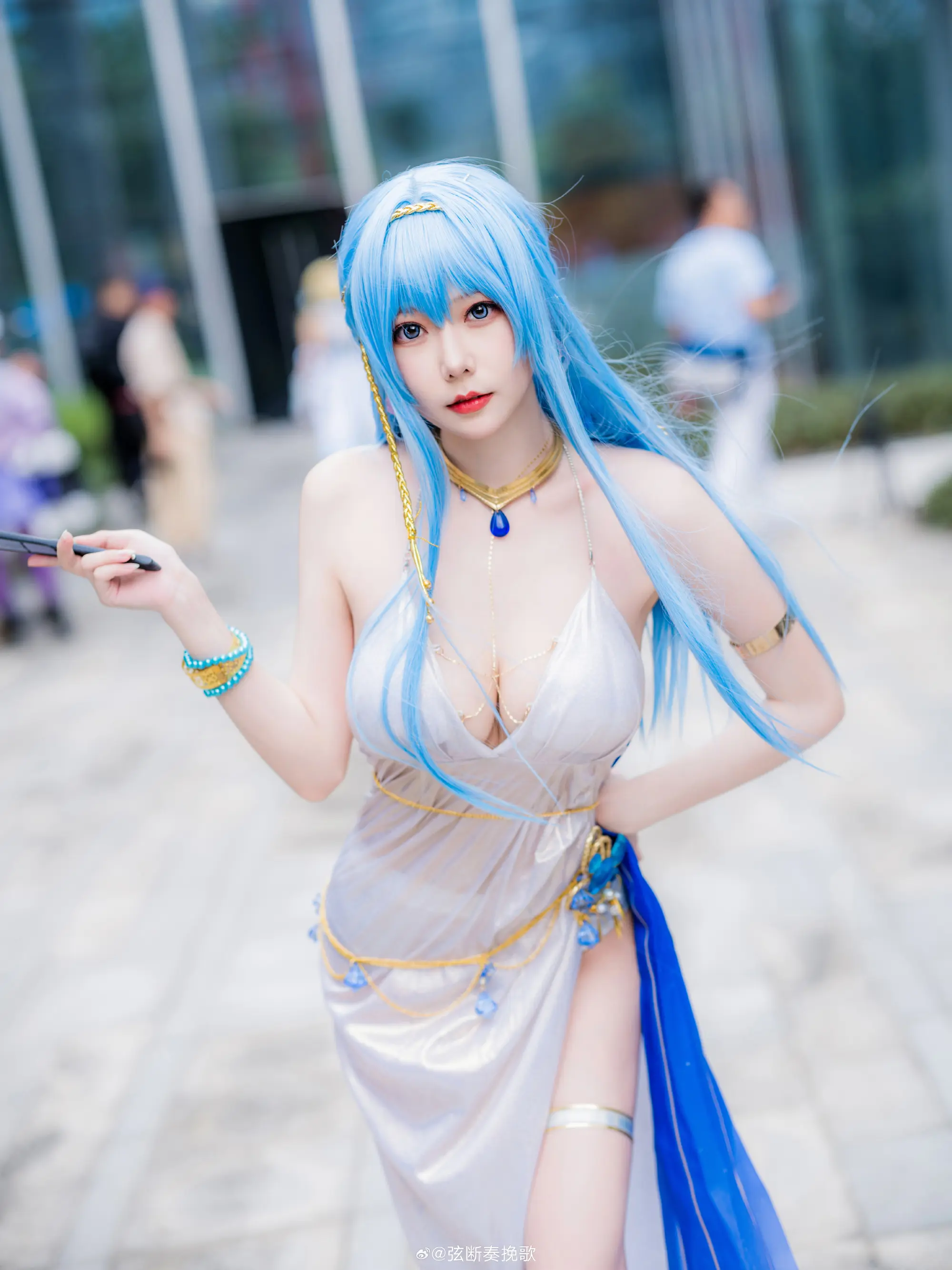 COSPLAY | Nikke:胜利女神 海伦@坏露露香宝-公众号小姨ai