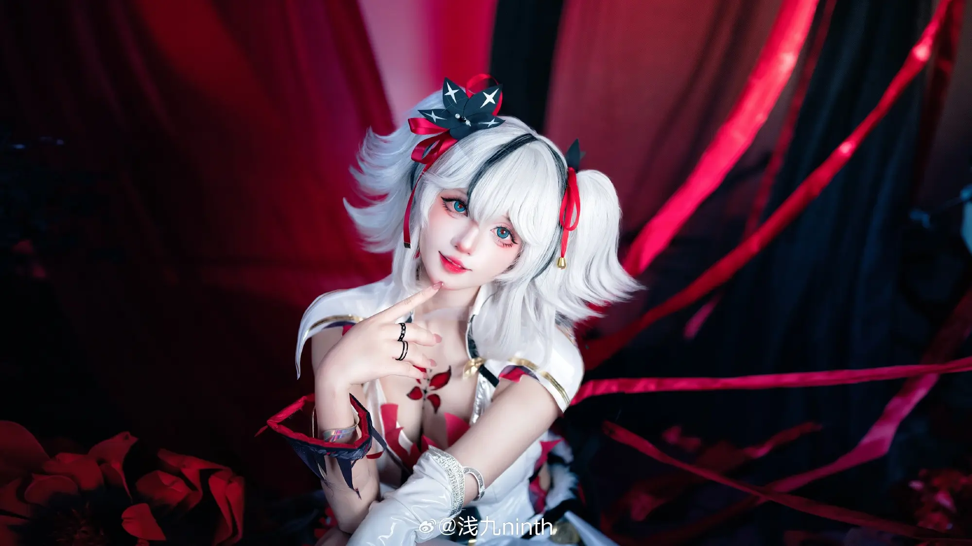 COSPLAY 藏在我梦中，命定的爱人～ 鸣潮 椿@浅九ninth-公众号小姨ai