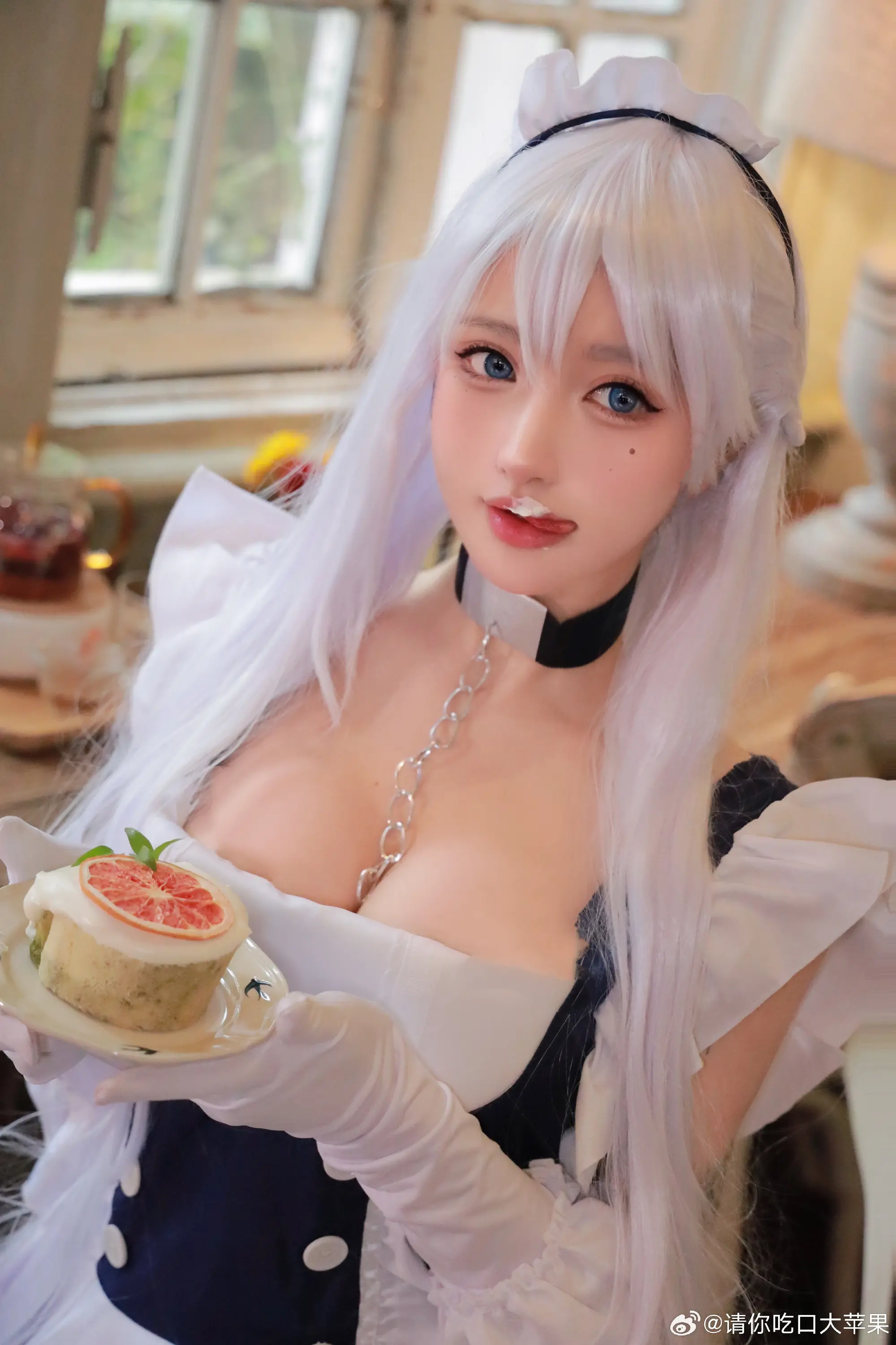 cosplay 碧蓝航线 贝尔法斯特 @请你吃口大苹果-公众号小姨ai