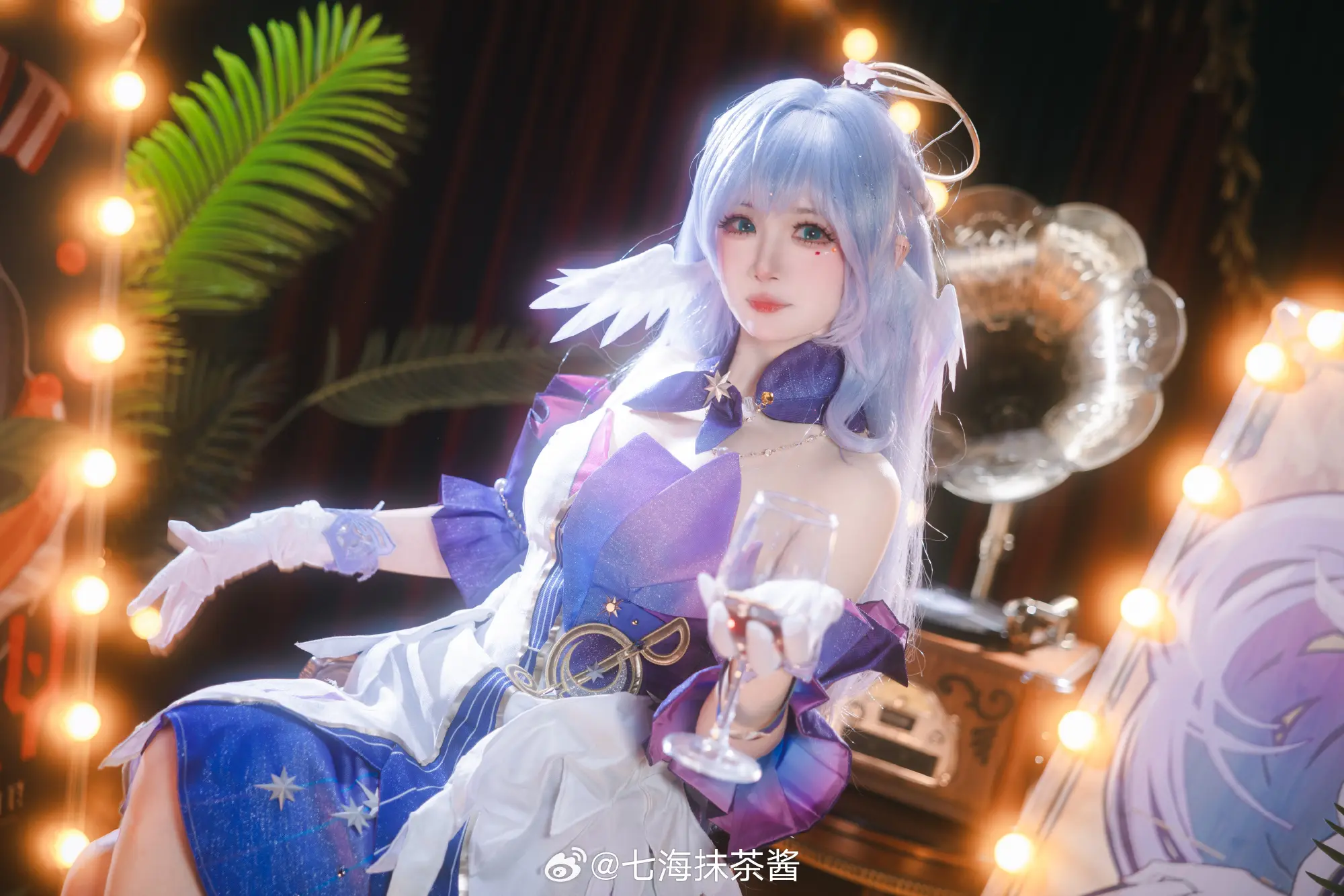 COSPLAY 如果羽翼不幸残缺，那就把翅膀借给彼此。崩坏：星穹铁道 知更鸟@七海抹茶酱-公众号小姨ai