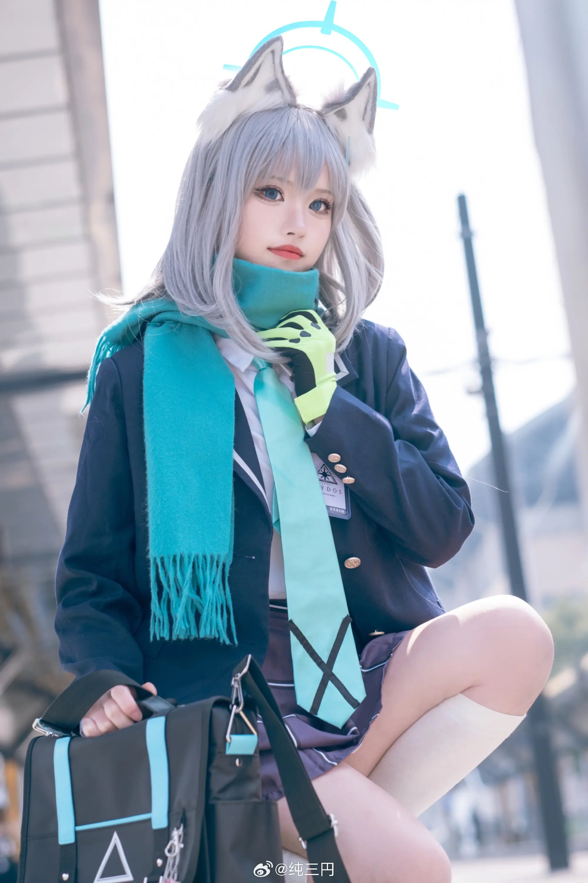 cosplay 蔚蓝档案 阿拜多斯对策委员会2年级的砂狼白子，请多关照。@纯三円-公众号小姨ai