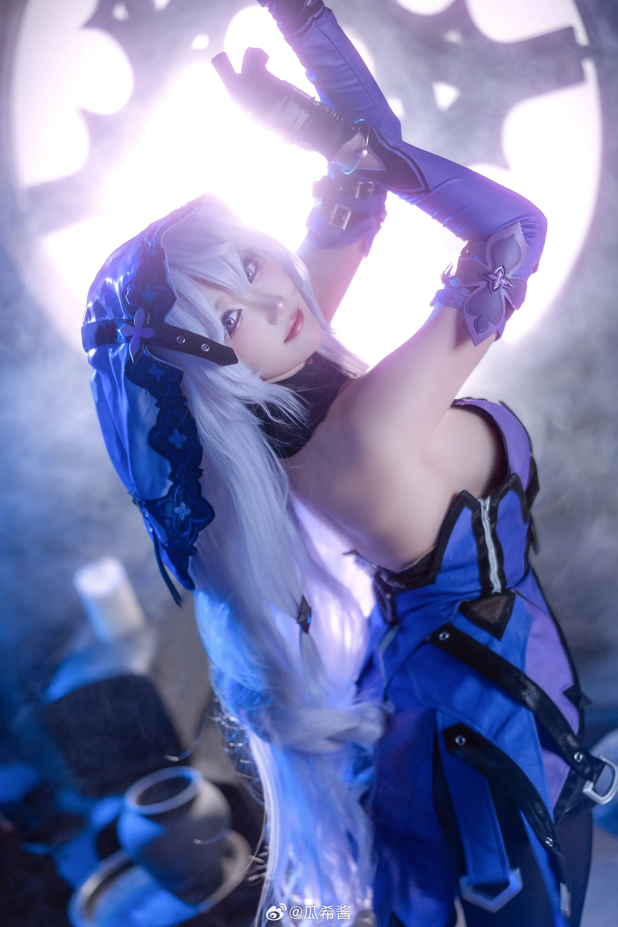 COSPLAY 无数流星划过今夜的天空，如果选中了正确的那一颗……它将把你的愿望，带向千百个世界。 星穹铁道黑天鹅@瓜希酱 COSPLAY-第7张