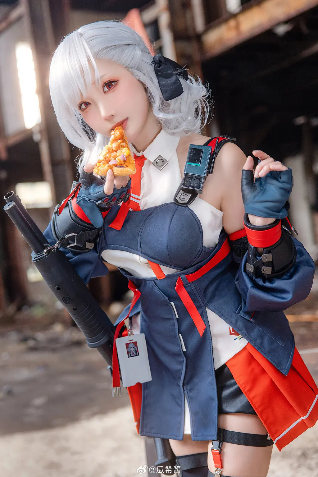 COSPLAY 欸...... 任务要赶不及了？ 哎呀，会没事的啦，先吃块巧克力再说。 少女前线2 追放 塞布丽娜@瓜希酱 COSPLAY-第4张