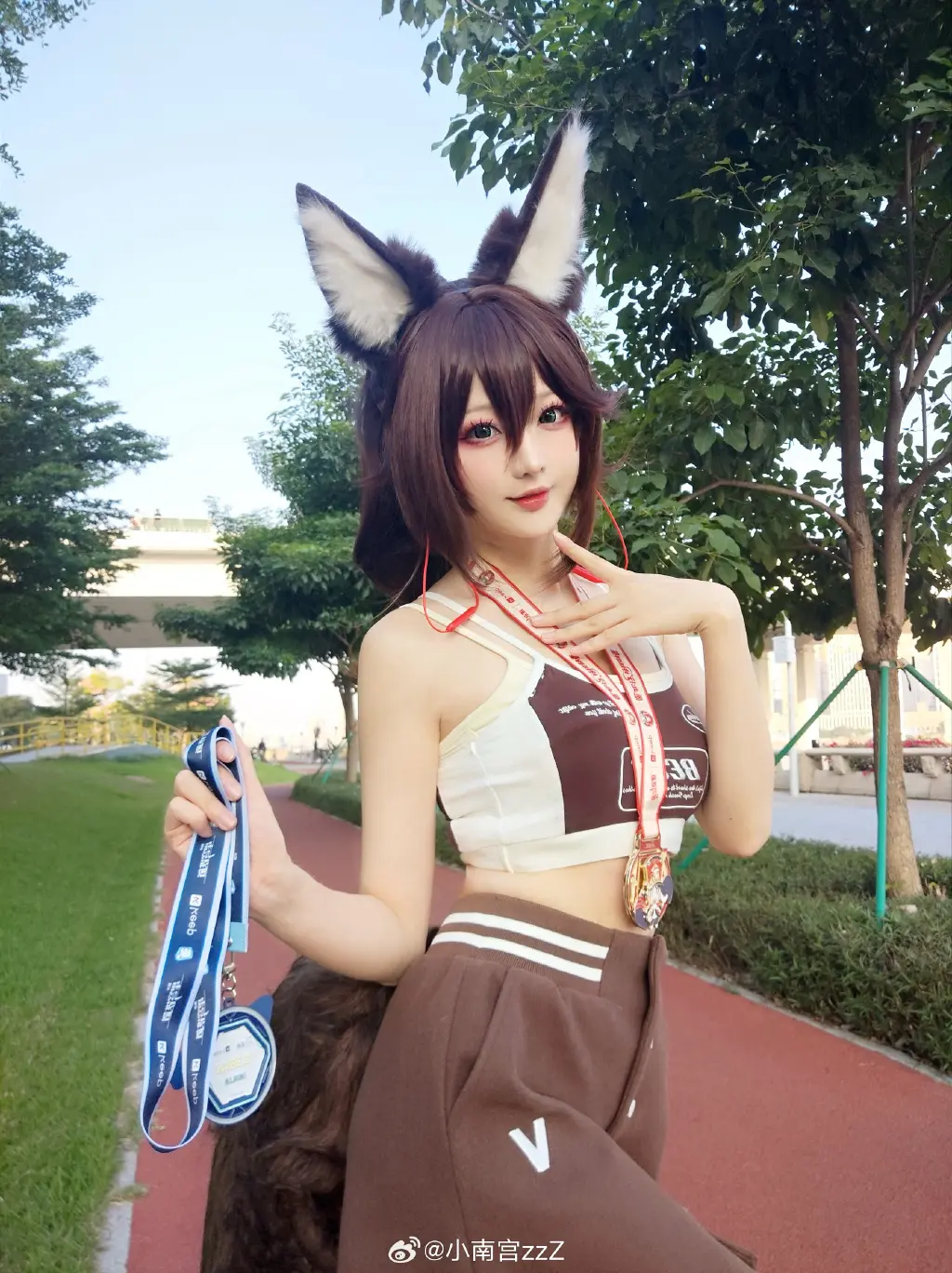 今天天气不错，恩公可否跟小女子出门运动呢？ 崩坏:星穹铁道 停云 @小南宫zzZ COSPLAY-第7张