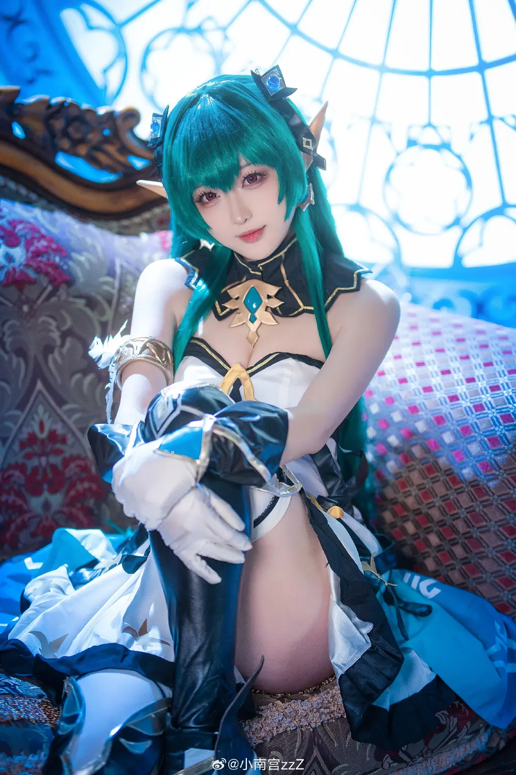 COSPLAY 千年之旅 哈哈，今天的魔女实习生律也是机智、机敏、超机灵呢！  @小南宫zzZ-公众号小姨ai