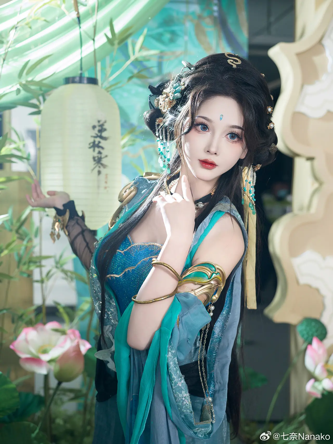 cosplay 滴 一日昏君体验卡～ ​​​ 逆水寒手游 小寒国风节@七奈Nanako-公众号小姨ai