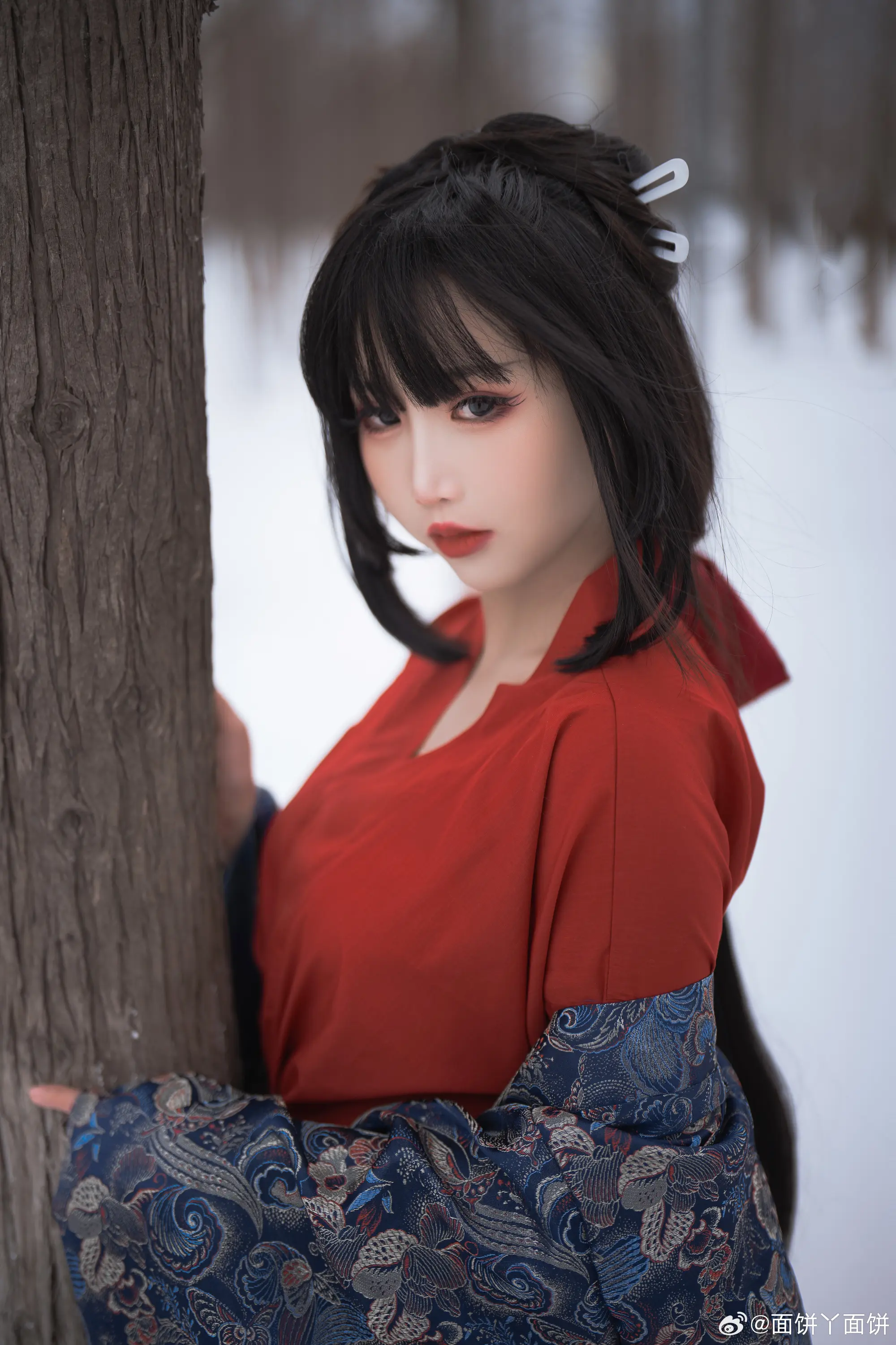 COSPLAY 她是深渊里开出的恶之花@面饼丫面饼-公众号小姨ai