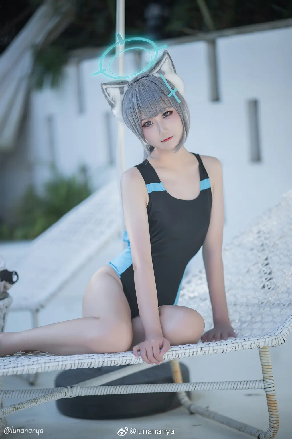 cosplay 蔚蓝档案 泳装砂狼白子@lunananya-公众号小姨ai