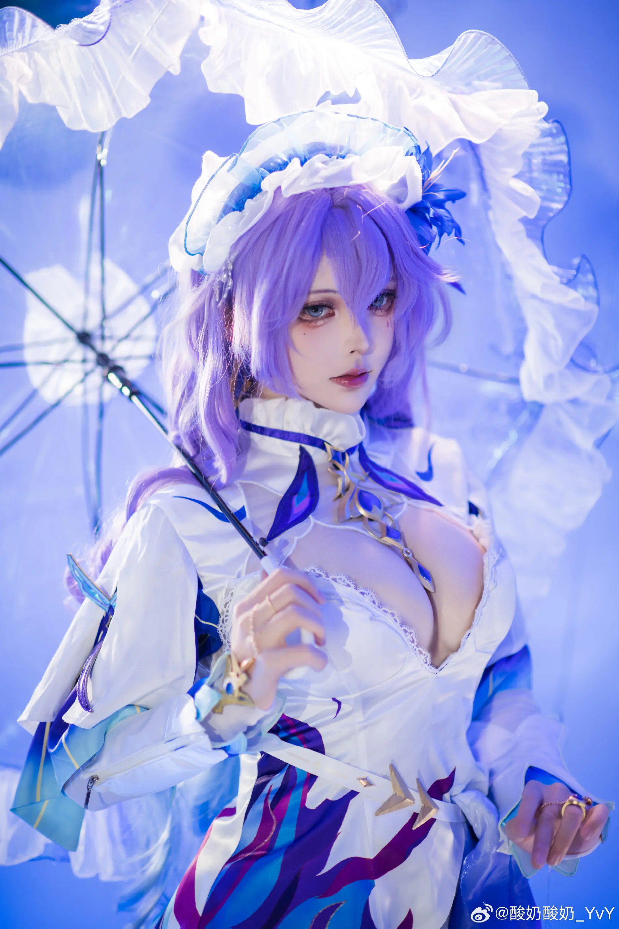 COSPLAY 请收下来自翡萨烈的诚意 鸣潮 坎特蕾拉@酸奶酸奶_YvY-公众号小姨ai