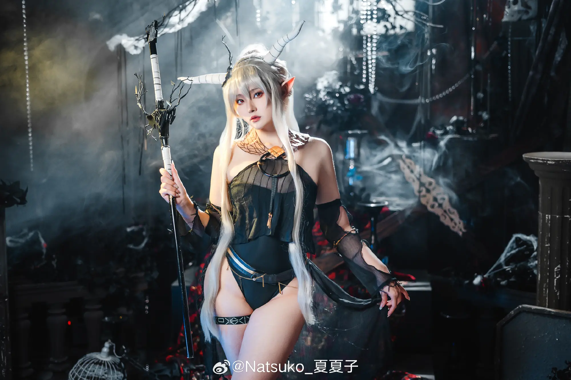 巡回医师闪灵。你在哪里见过我吗？或许在旅途中，我们也曾擦肩而过 明日方舟cos@Natsuko_夏夏子 COSPLAY-第2张