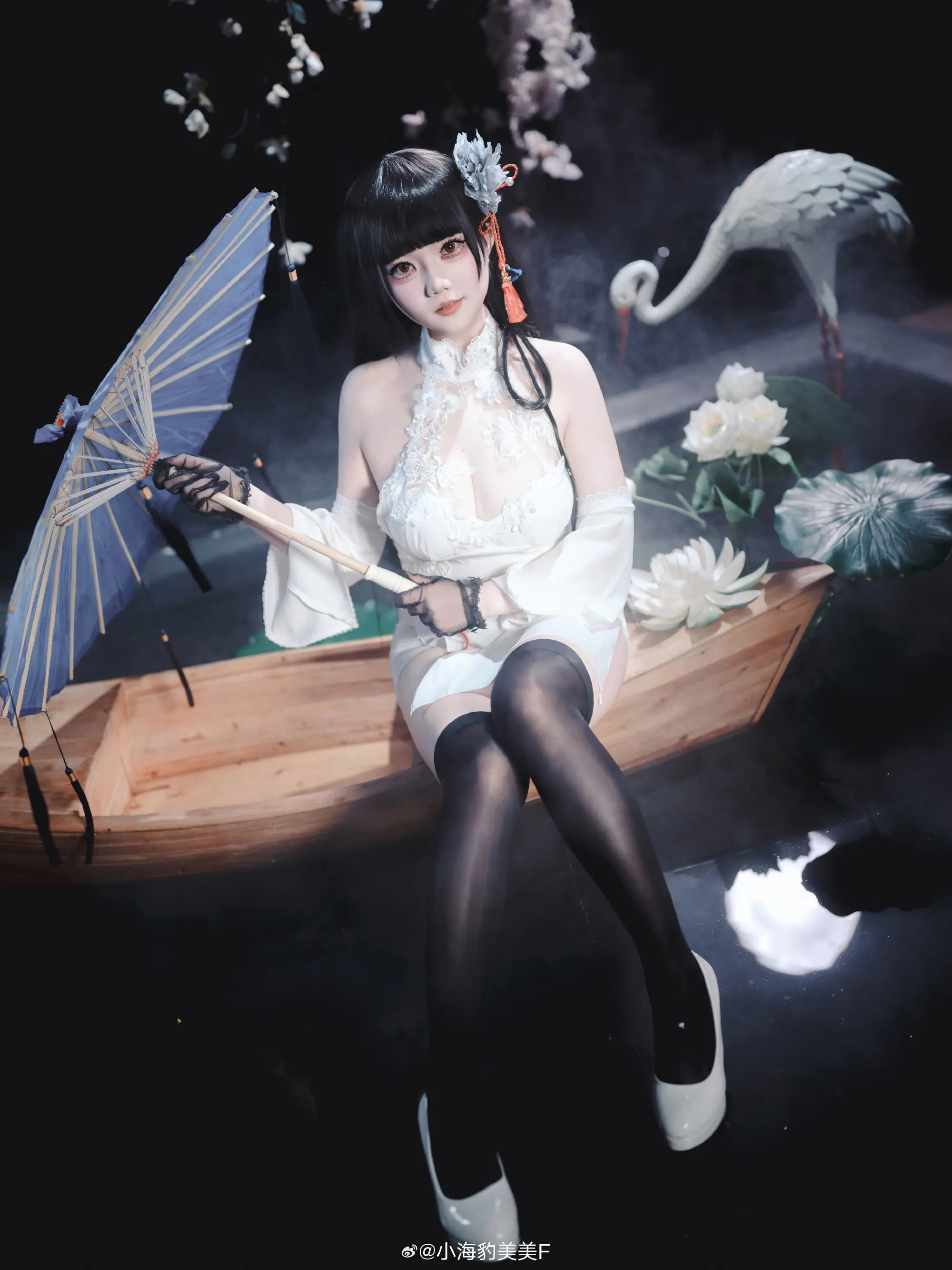 COSPLAY 指挥官，请允许逸仙以全新的姿态，再次为您效劳吧。 逸仙 碧蓝航线@小海豹美美F-公众号小姨ai