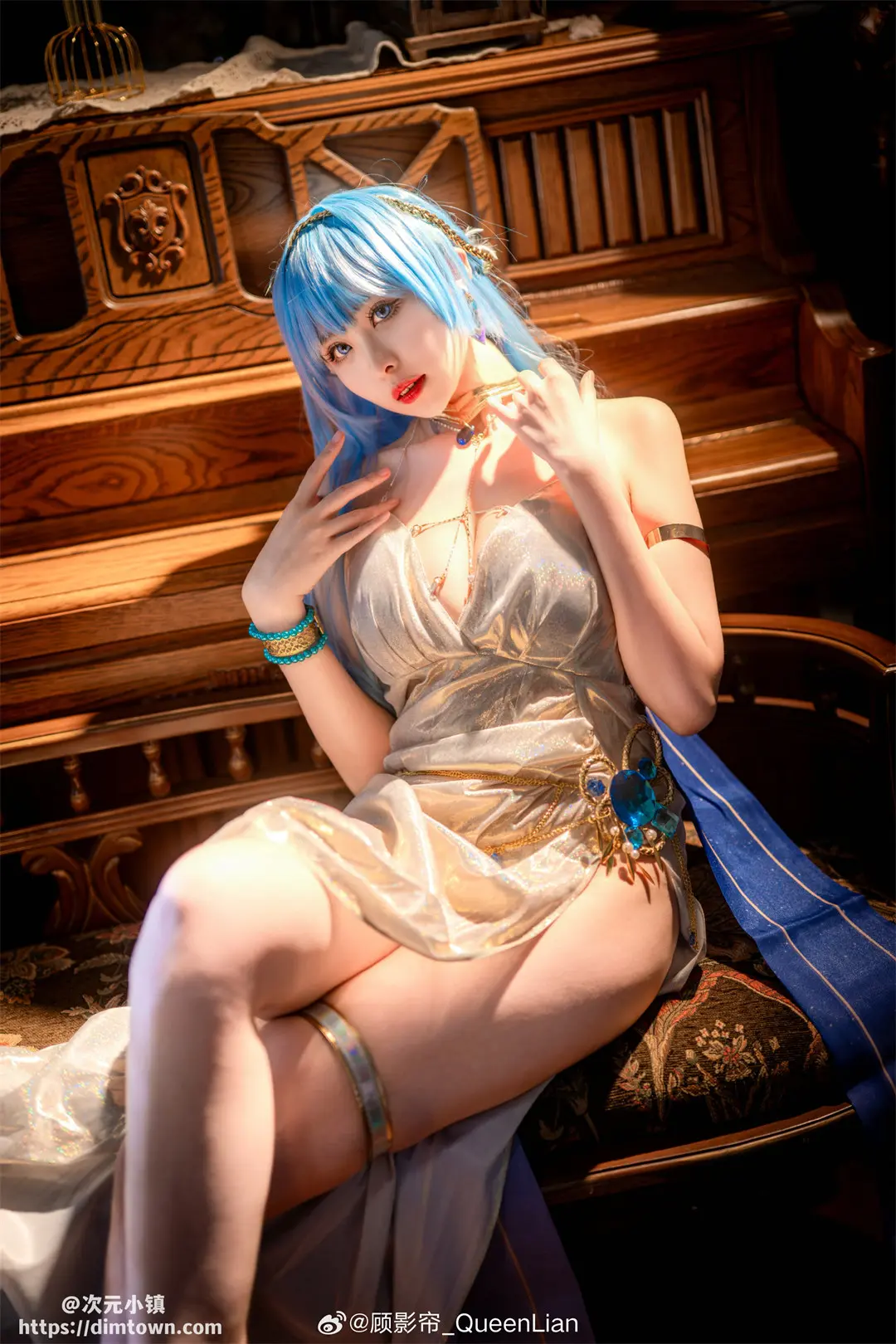 COSPLAY 阁下，您要多保重自己的身体 Nikke:胜利女神 海伦  ✿  水晶派对@顾影帘_QueenLian-公众号小姨ai