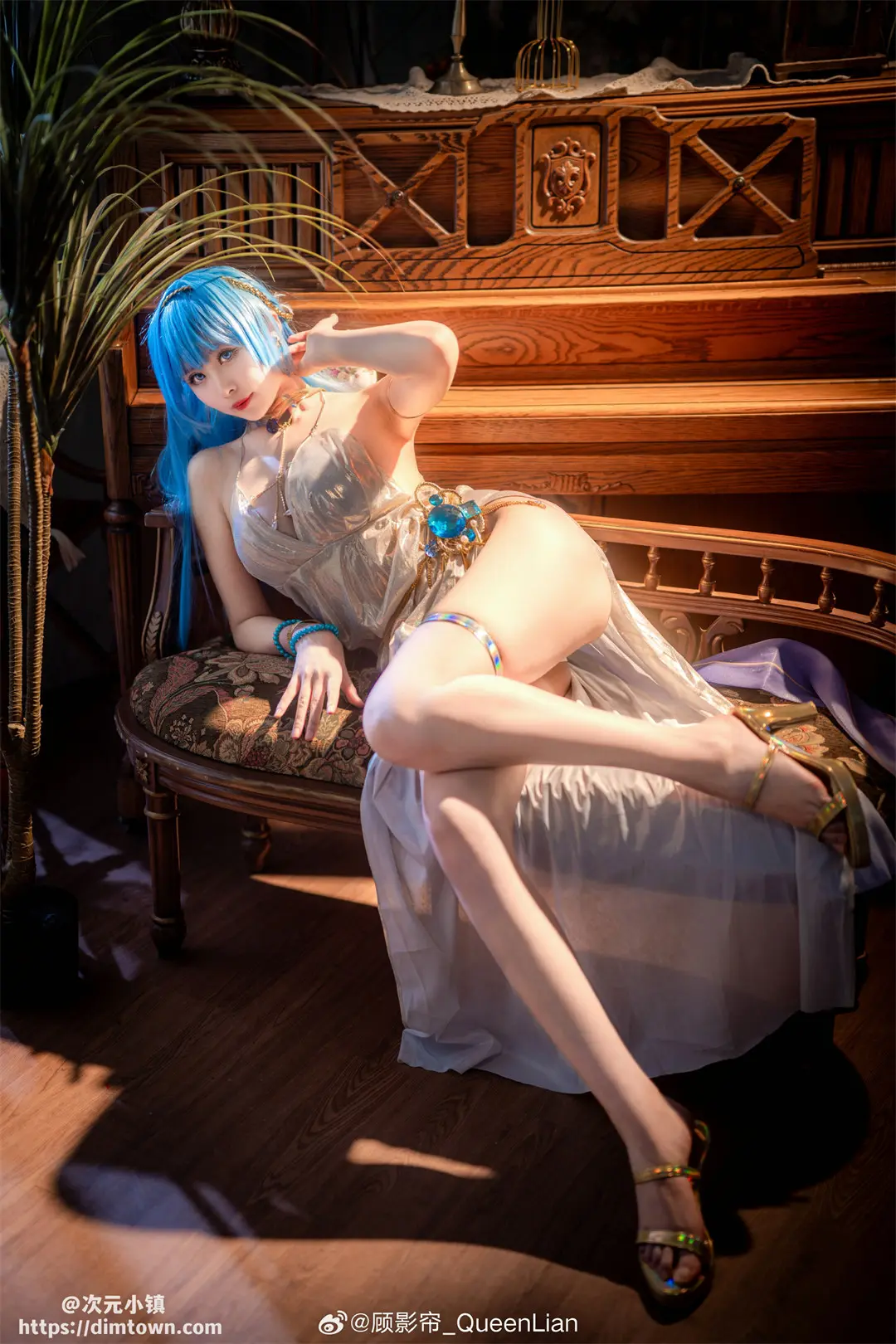 COSPLAY 阁下，您要多保重自己的身体 Nikke:胜利女神 海伦  ✿  水晶派对@顾影帘_QueenLian COSPLAY-第10张