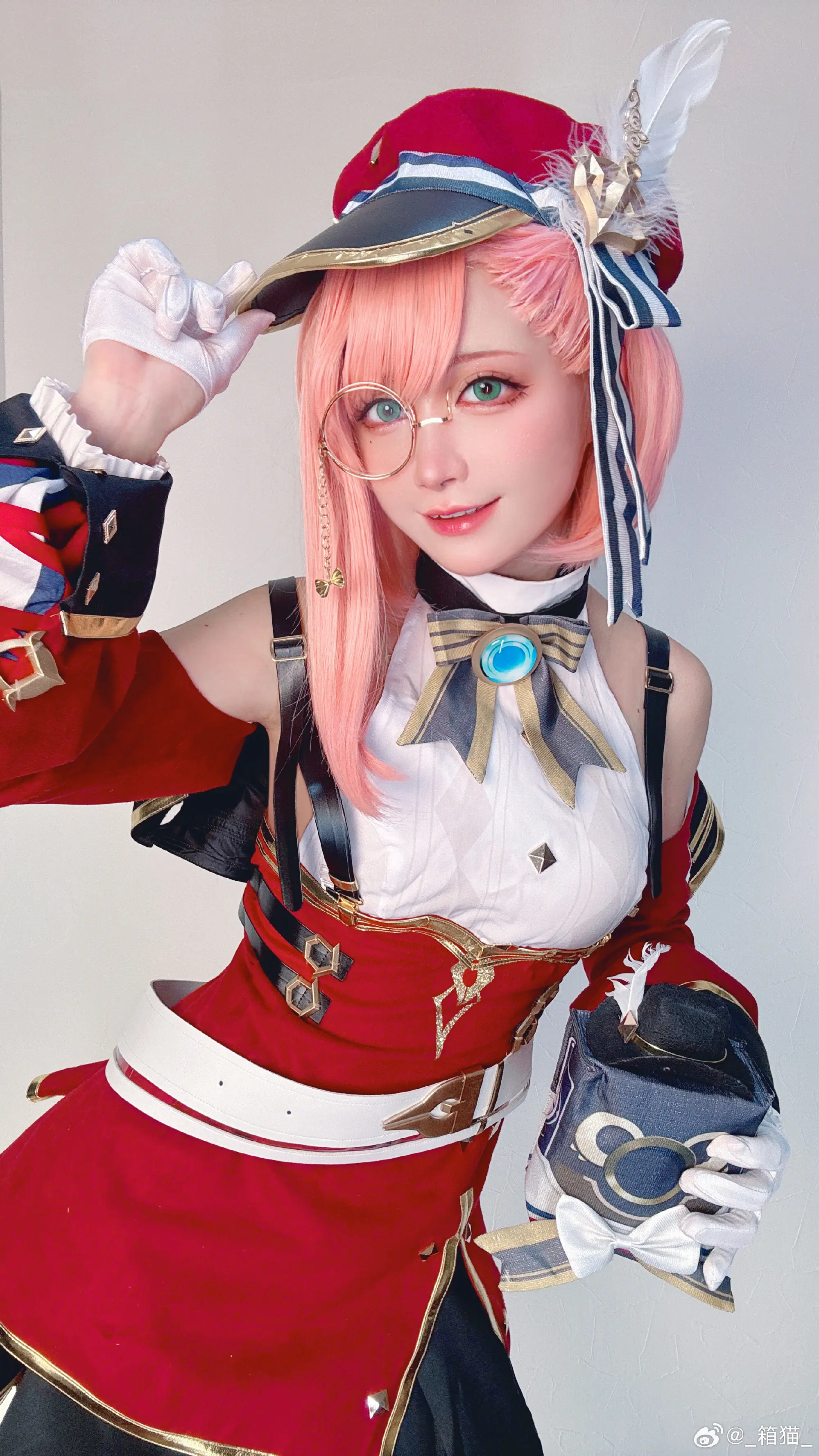 cosplay 夏洛蒂，为您报道！📷 原神 @_箱猫_-公众号小姨ai
