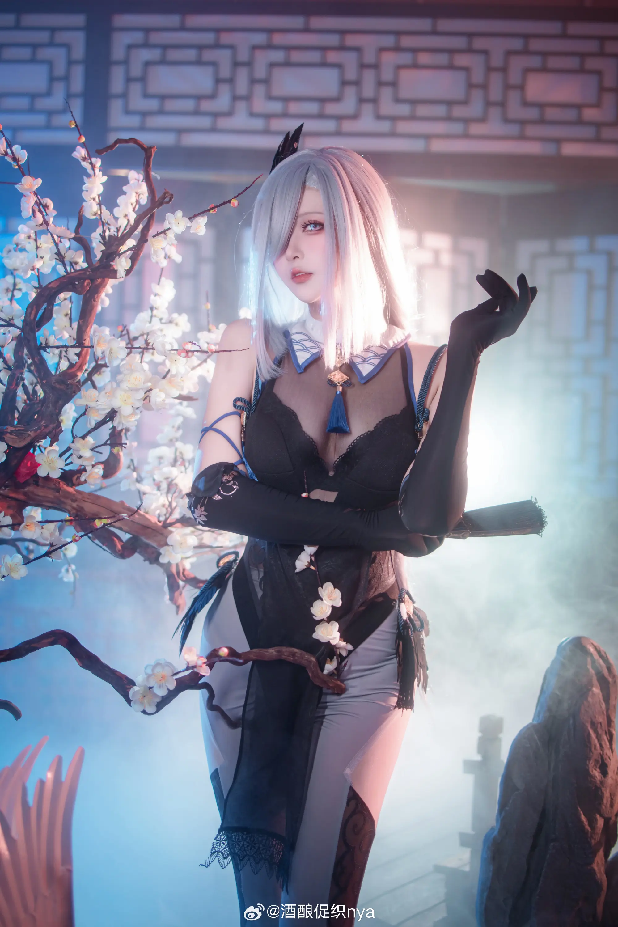 cosplay 原神 发套小姨青花瓷同人旗袍～祝大家新年快乐@酒酿促织nya-公众号小姨ai