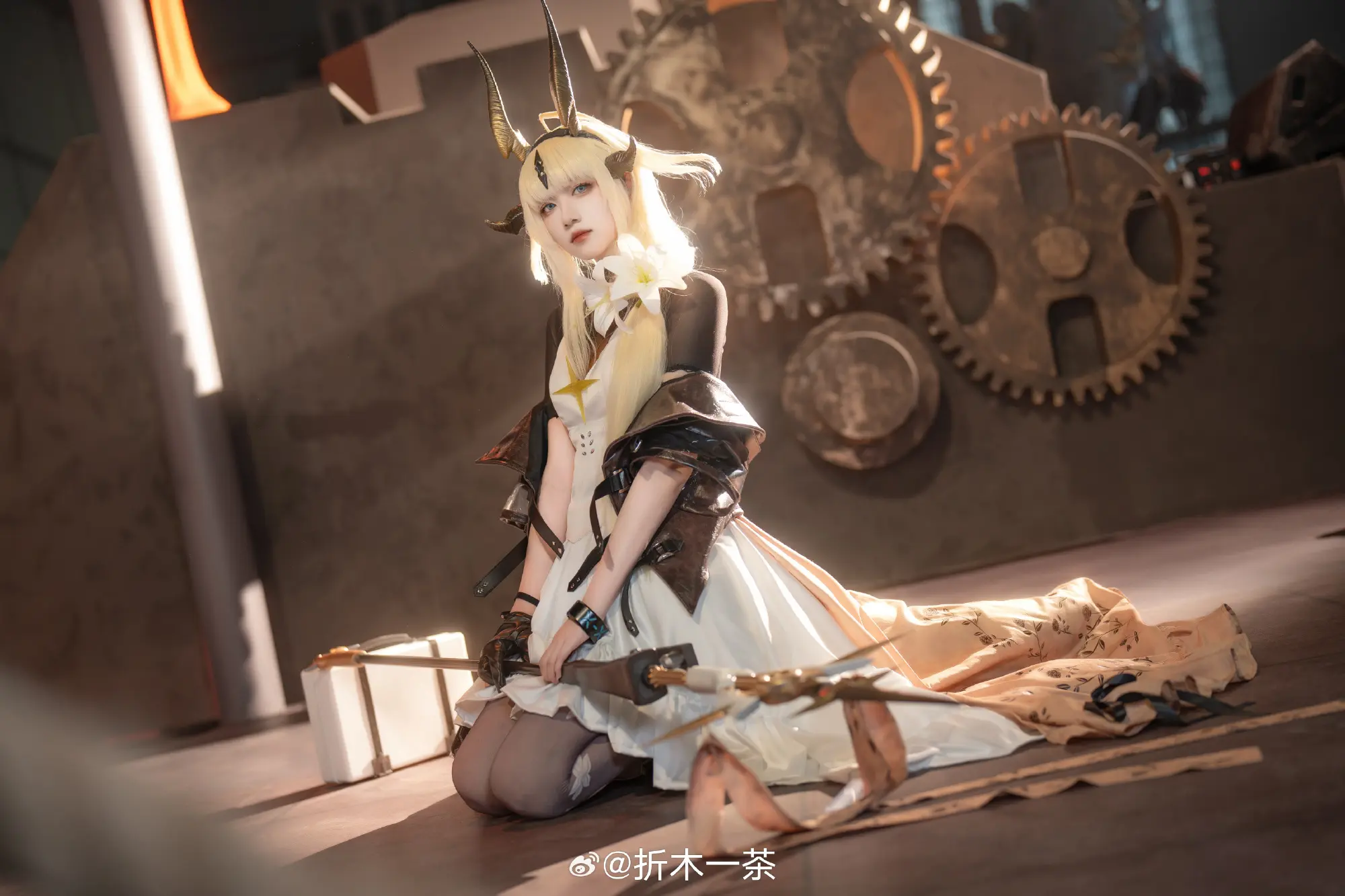 COSPLAY 明日方舟 焰影苇草@折木一茶 COSPLAY-第2张