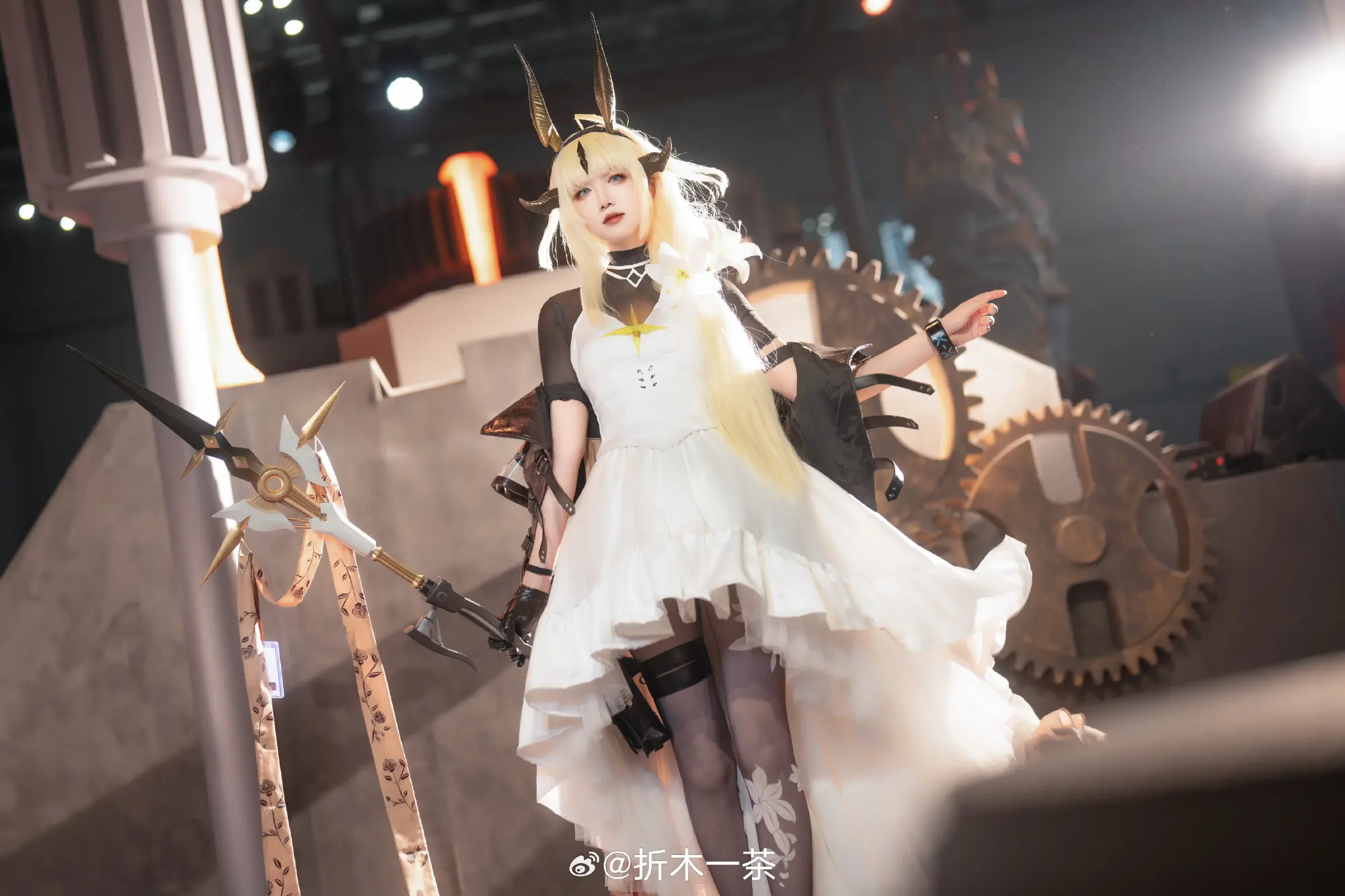 COSPLAY 明日方舟 焰影苇草@折木一茶 COSPLAY-第3张