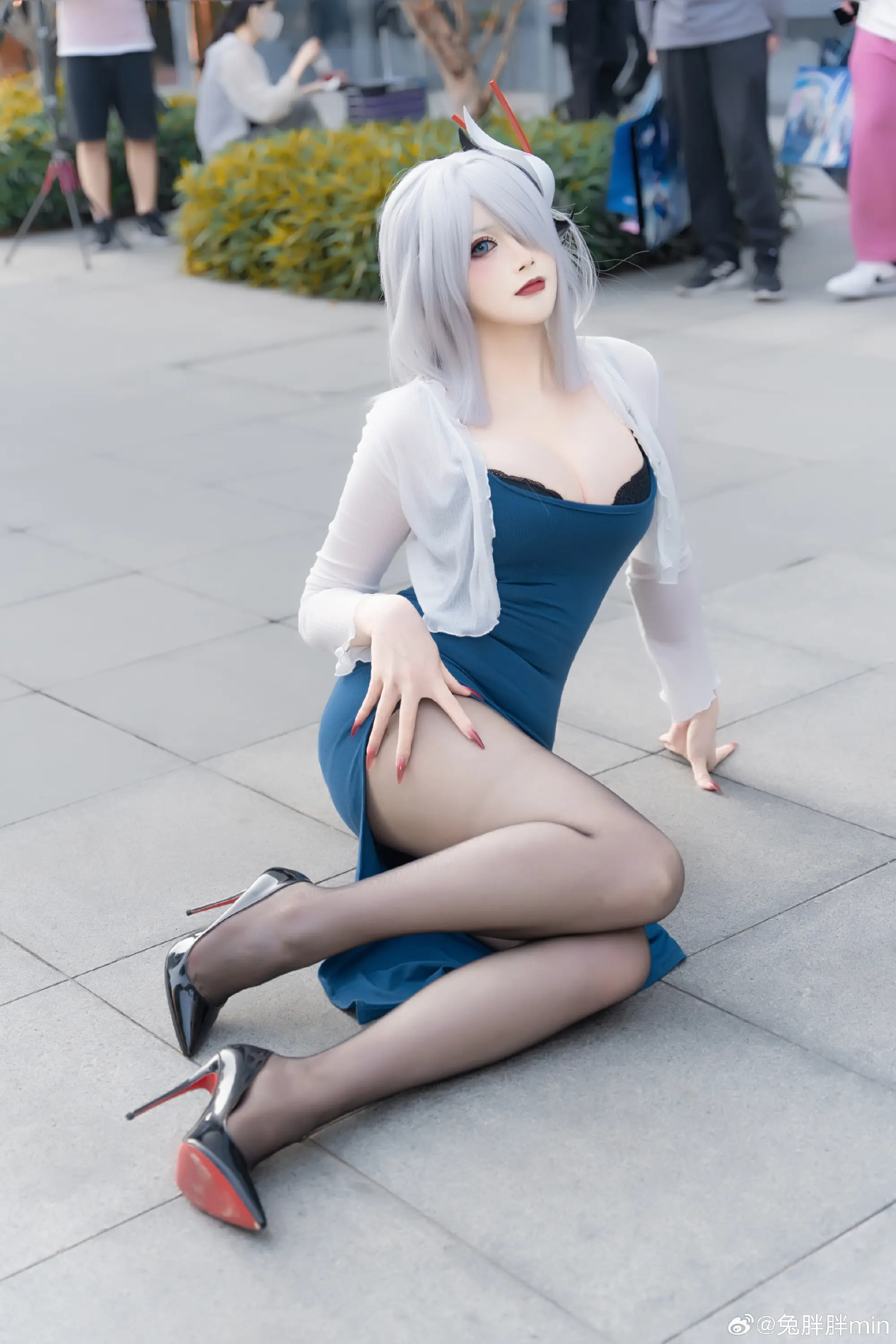 COSPLAY 才是真正能锁住我的红绳 原神 申鹤@兔胖胖min COSPLAY-第4张