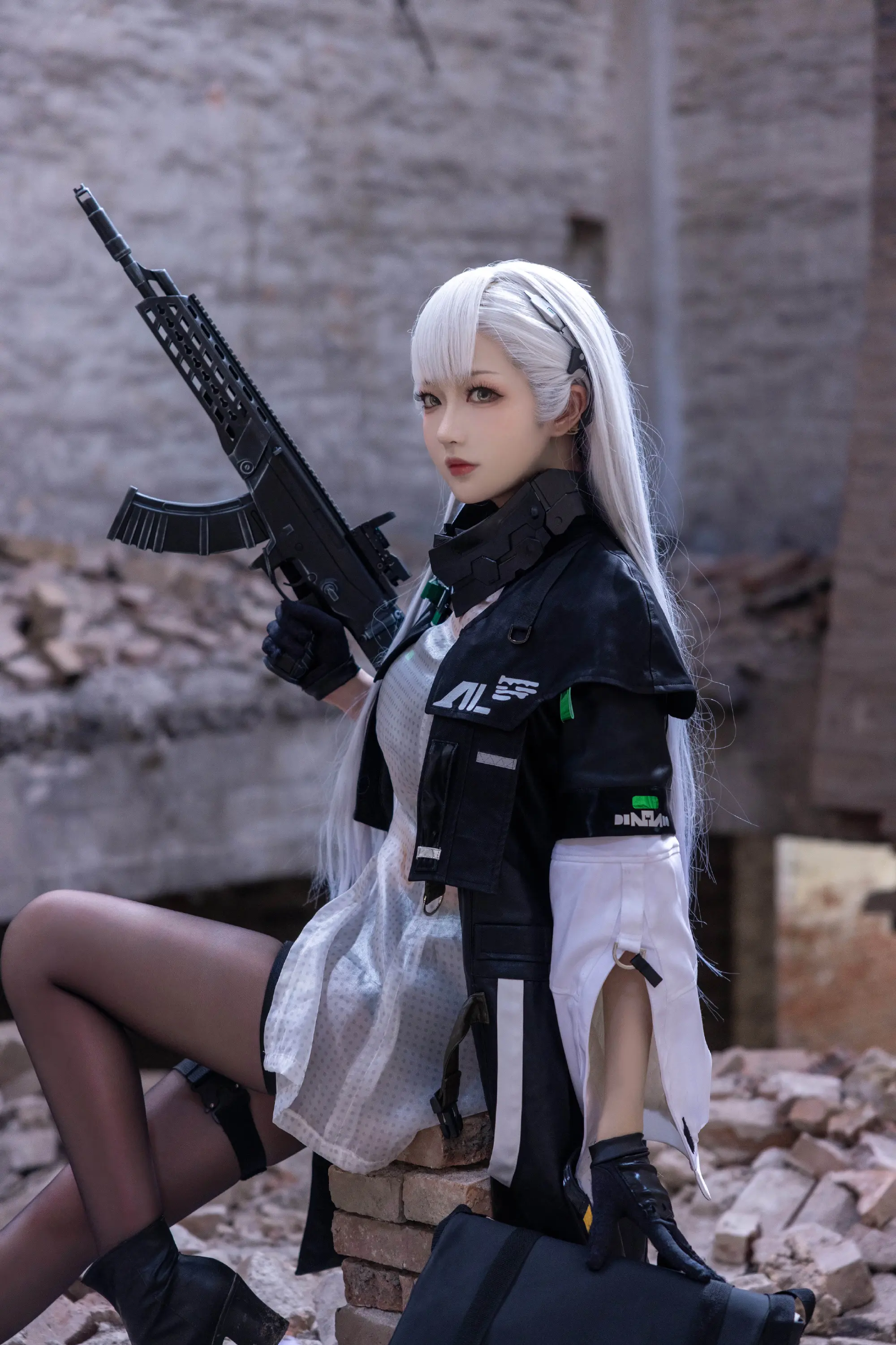 COSPLAY 星辰和心很像，都足够遥远、足够美丽。当你叩问群星，也就是在叩问自己。 少前2追放@小南宫zzZ COSPLAY-第5张