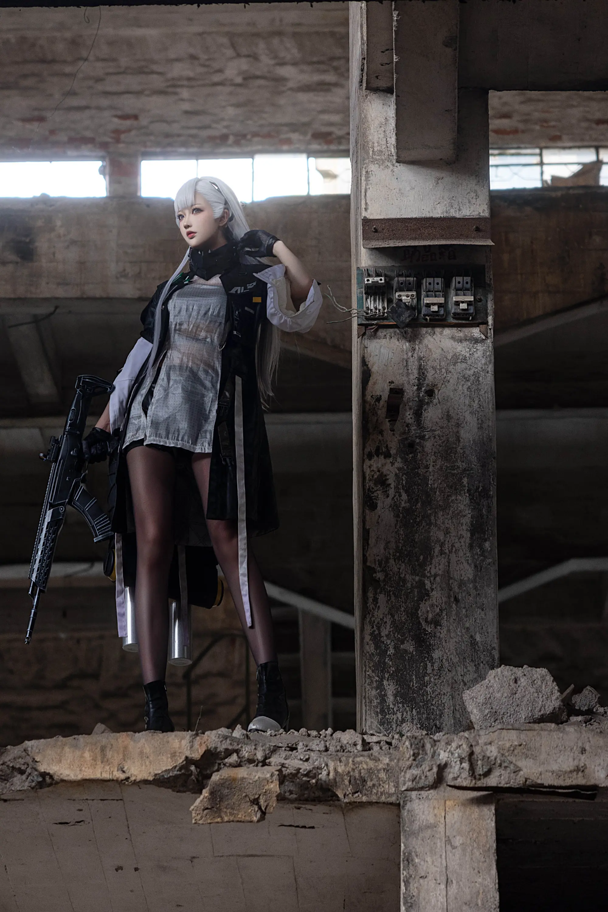 COSPLAY 星辰和心很像，都足够遥远、足够美丽。当你叩问群星，也就是在叩问自己。 少前2追放@小南宫zzZ COSPLAY-第6张