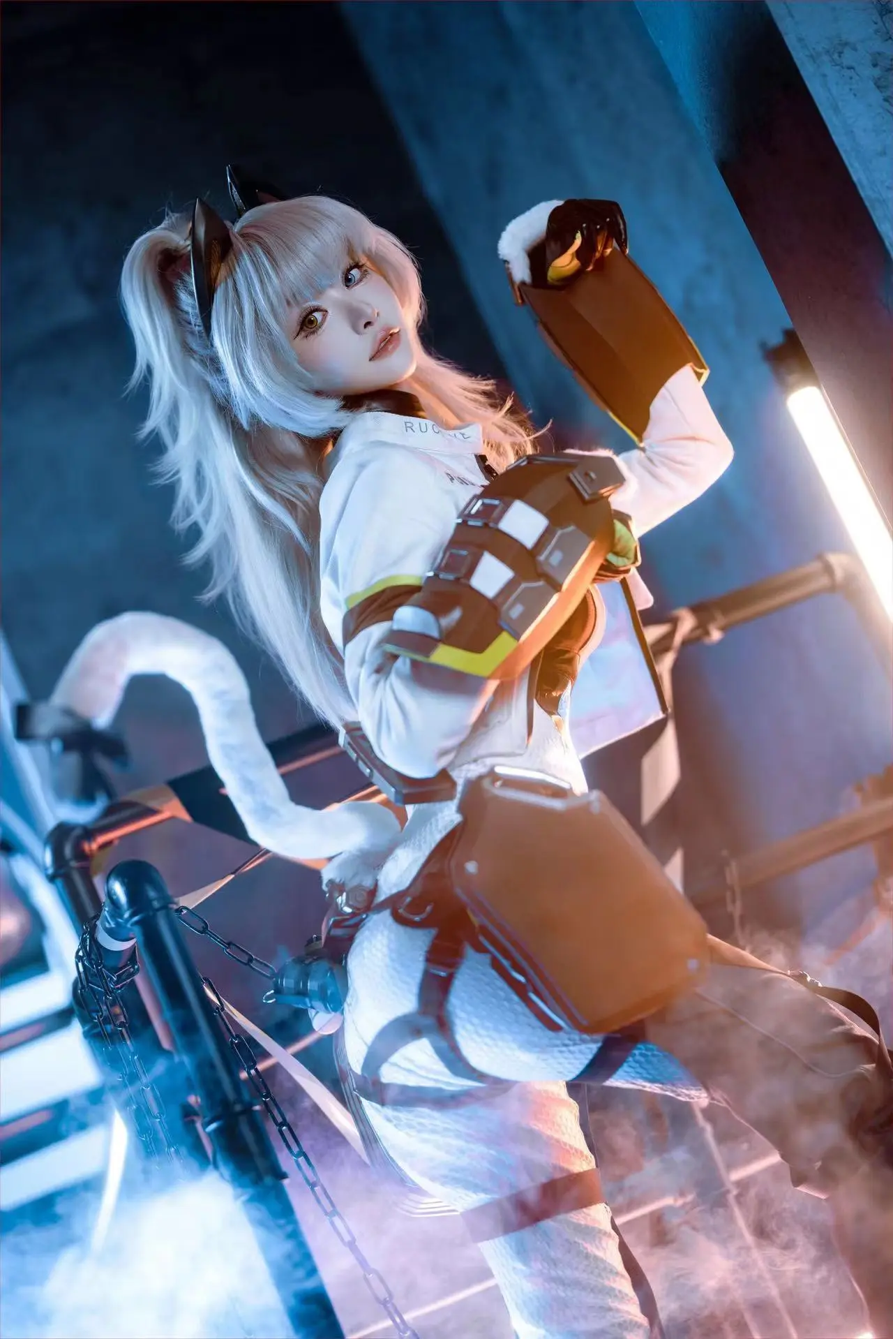 cosplay 指挥官，可以稍微占用你一点时间吗？ 少前2追放 佩里提亚@沧霁桔梗 COSPLAY-第4张