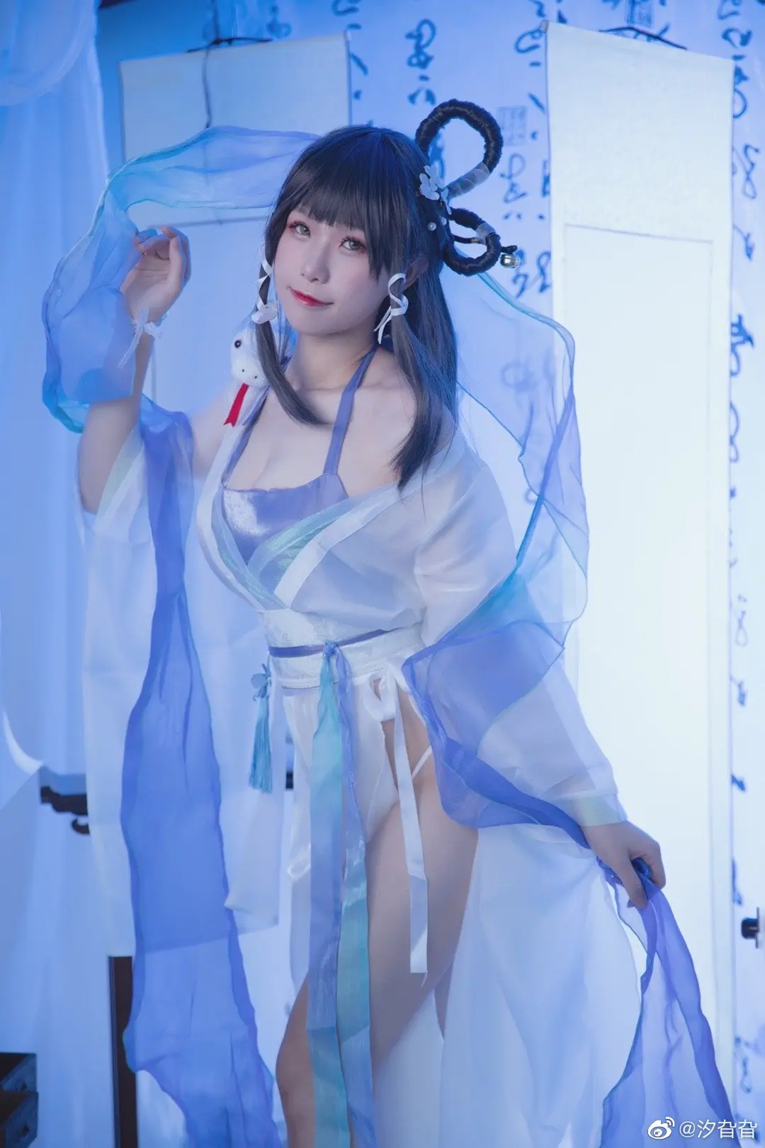 少女前线 白蛇 古风cos@汐旮旮-公众号小姨ai