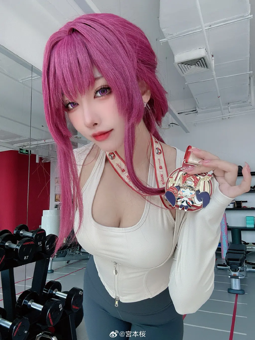 让我来看看…拿到了keep奖牌的小朋友在哪呢？ 崩坏：星穹铁道@宮本桜 COSPLAY-第2张