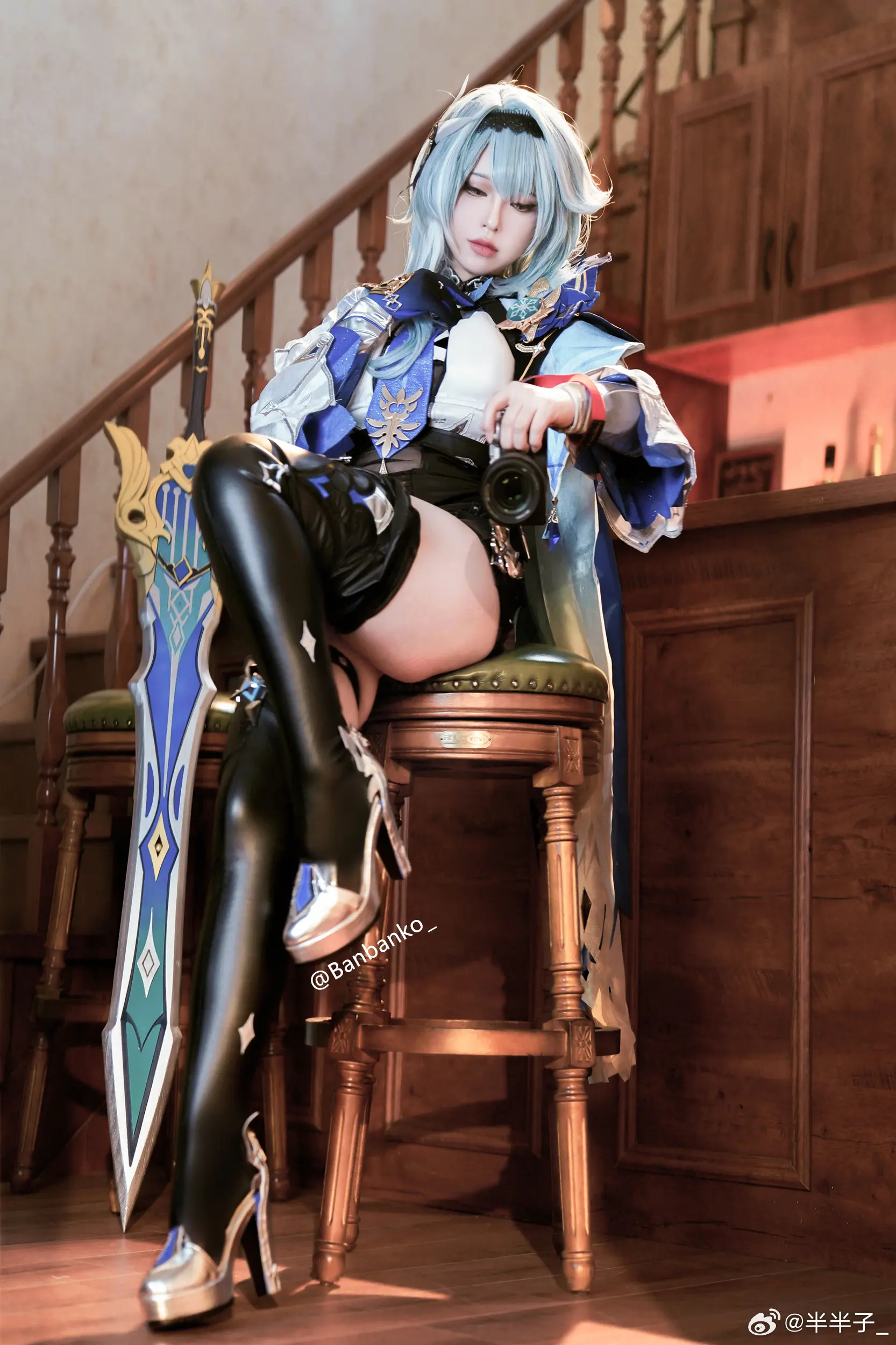 COSPLAY 浪花骑士📷～不懂肉腿的有难了💙 优菈 原神@半半子_-公众号小姨ai