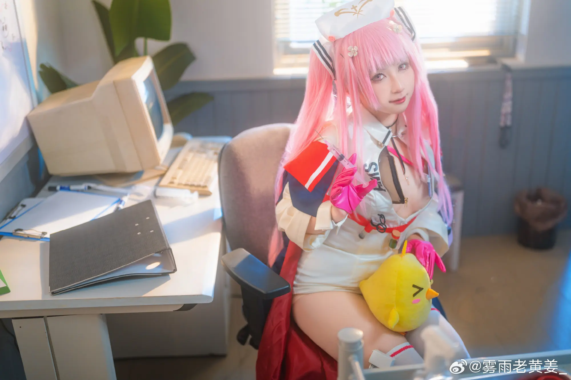 COSPLAY 指挥官怎么又来了？嗯？你说今天是周一浑身不舒服…… 碧蓝航线@雾雨老黄姜_ COSPLAY-第2张