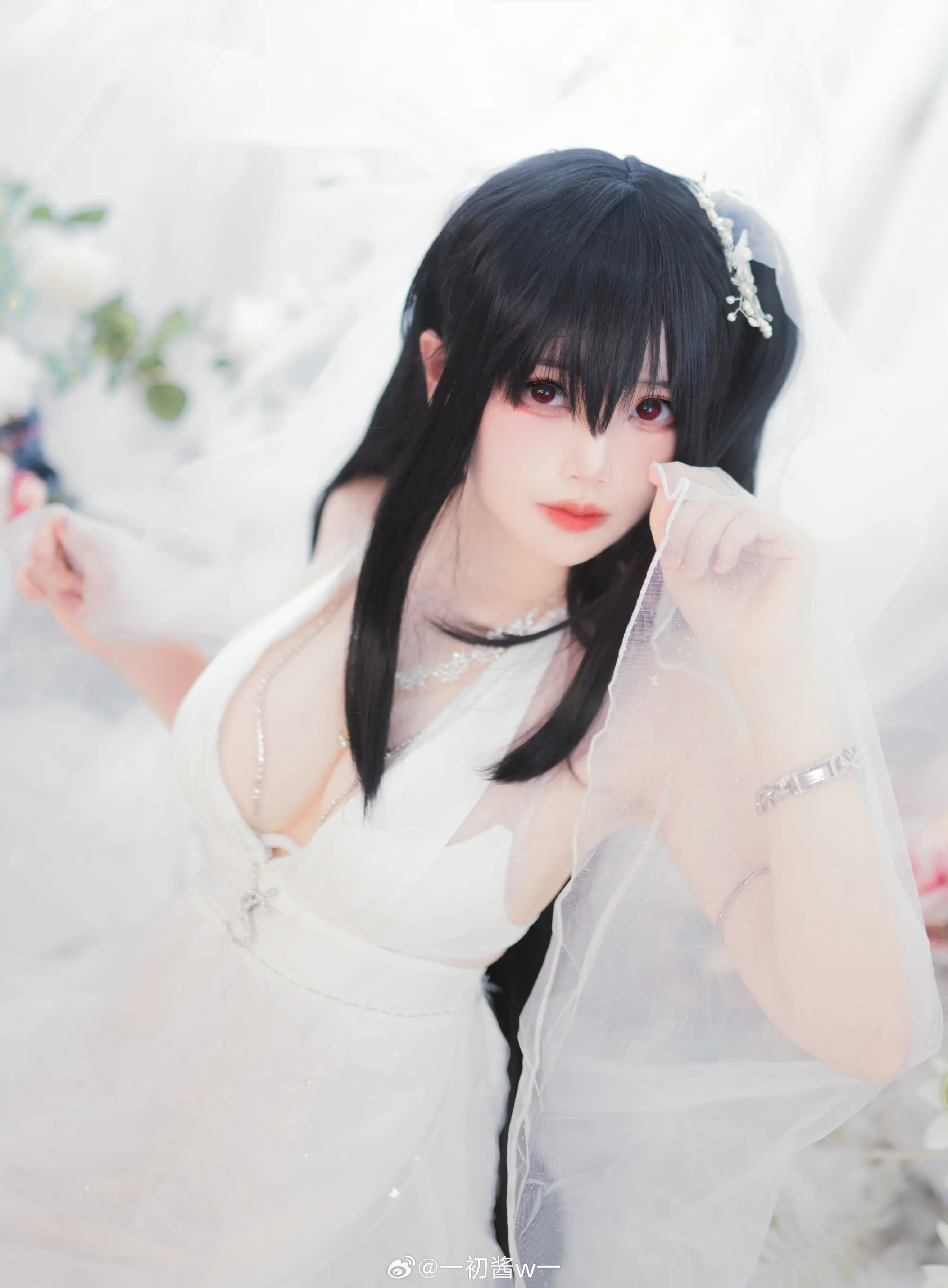 COSPLAY  要和大凤一直在一起哦 碧蓝航线 @一初酱w一-公众号小姨ai