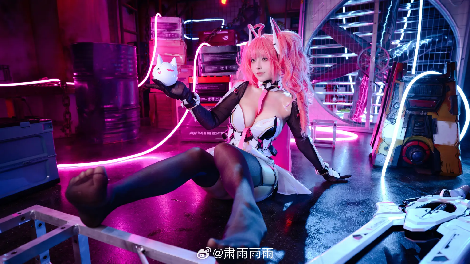 COSPLAY 武装状态，确认完毕，出……出击。这件衣服好像有点紧呢……交错战线 卡提那@肃雨雨雨 COSPLAY-第7张