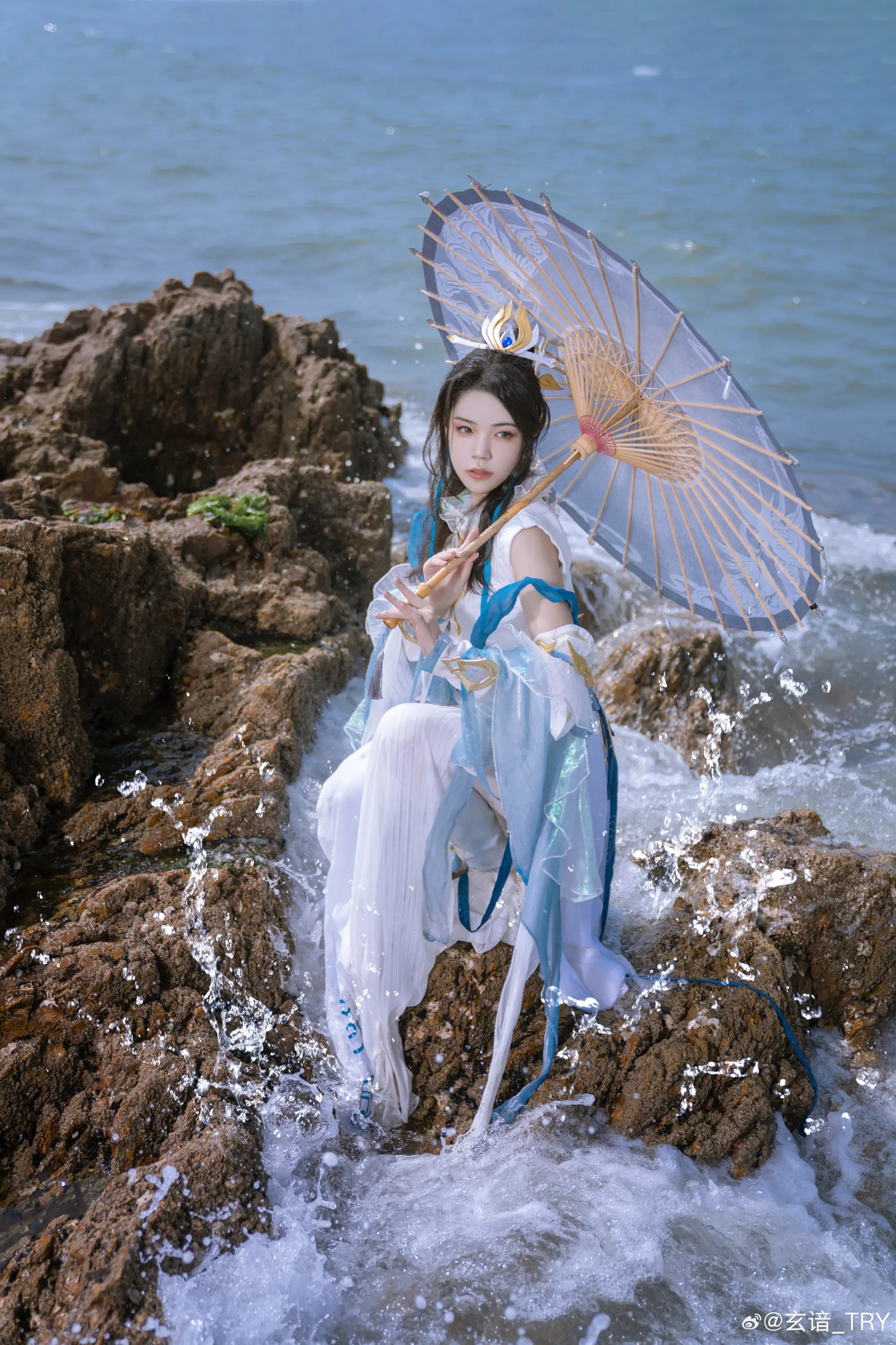 cosplay 剑网3 夺夜伞娘@玄谙_TRY-公众号小姨ai