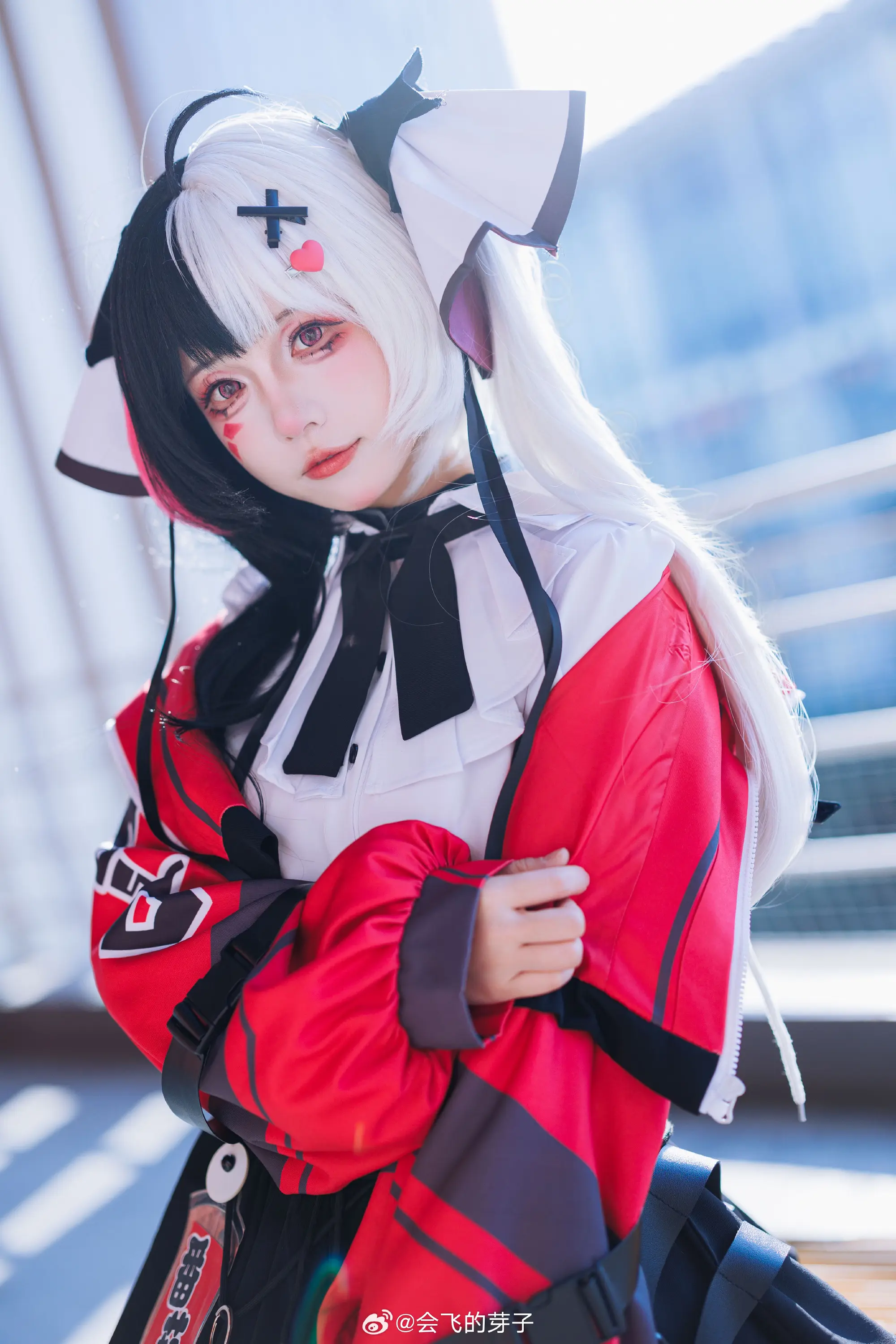 cosplay 番茄，最好了。安魂曲以后……要住在番茄城堡里，在番茄床上睡觉。 异环@会飞的芽子-公众号小姨ai