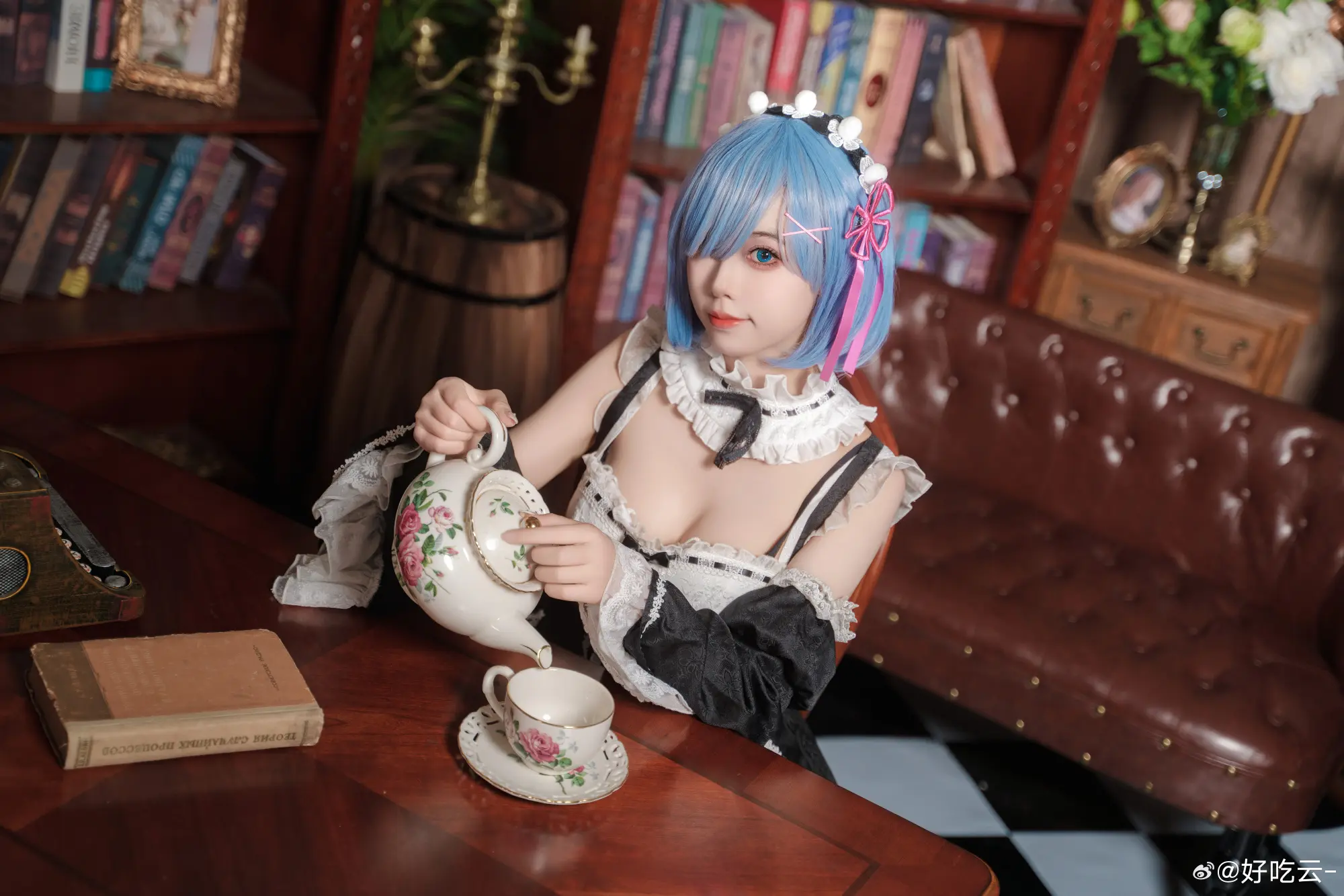COSPLAY 要和蕾姆约会吗？Re:从零开始的异世界生活 蕾姆@好吃云--公众号小姨ai