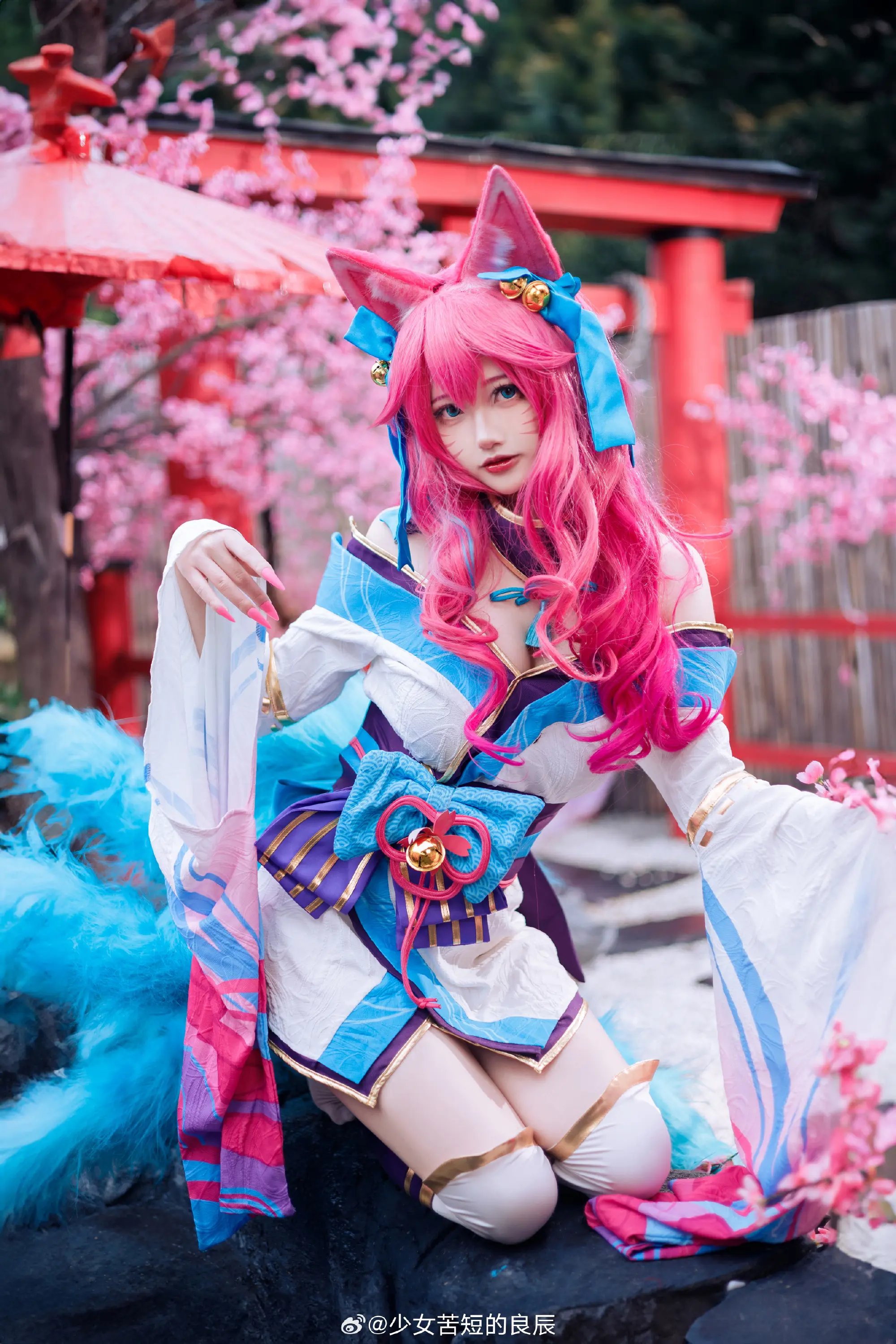 COSPLAY 凡人有两个选择，跟我走，或者自己走💗 灵魂莲华 英雄联盟同人 阿狸 @少女苦短的良辰 COSPLAY-第2张
