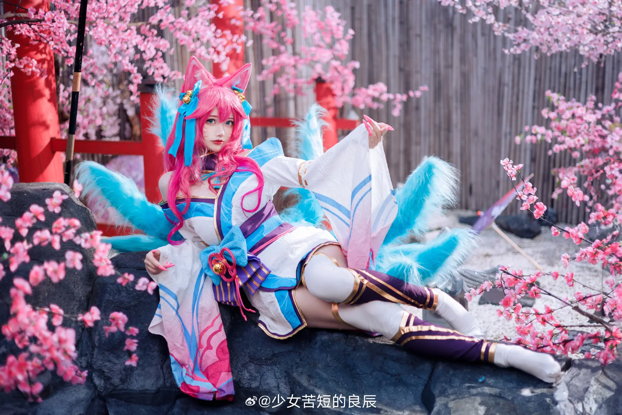 COSPLAY 凡人有两个选择，跟我走，或者自己走💗 灵魂莲华 英雄联盟同人 阿狸 @少女苦短的良辰 COSPLAY-第4张