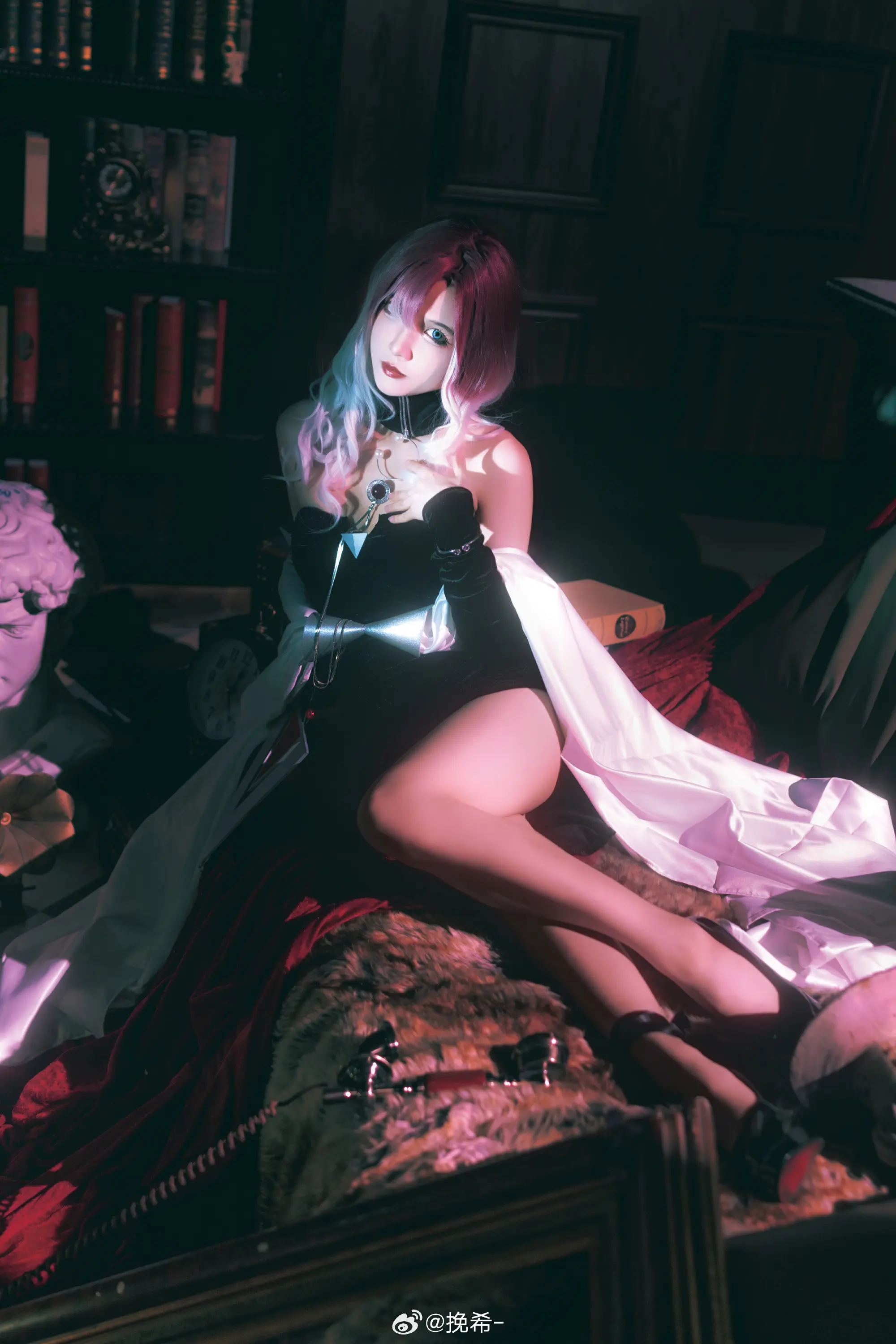 COSPLAY 无期迷途 瑟琳@挽希--公众号小姨ai