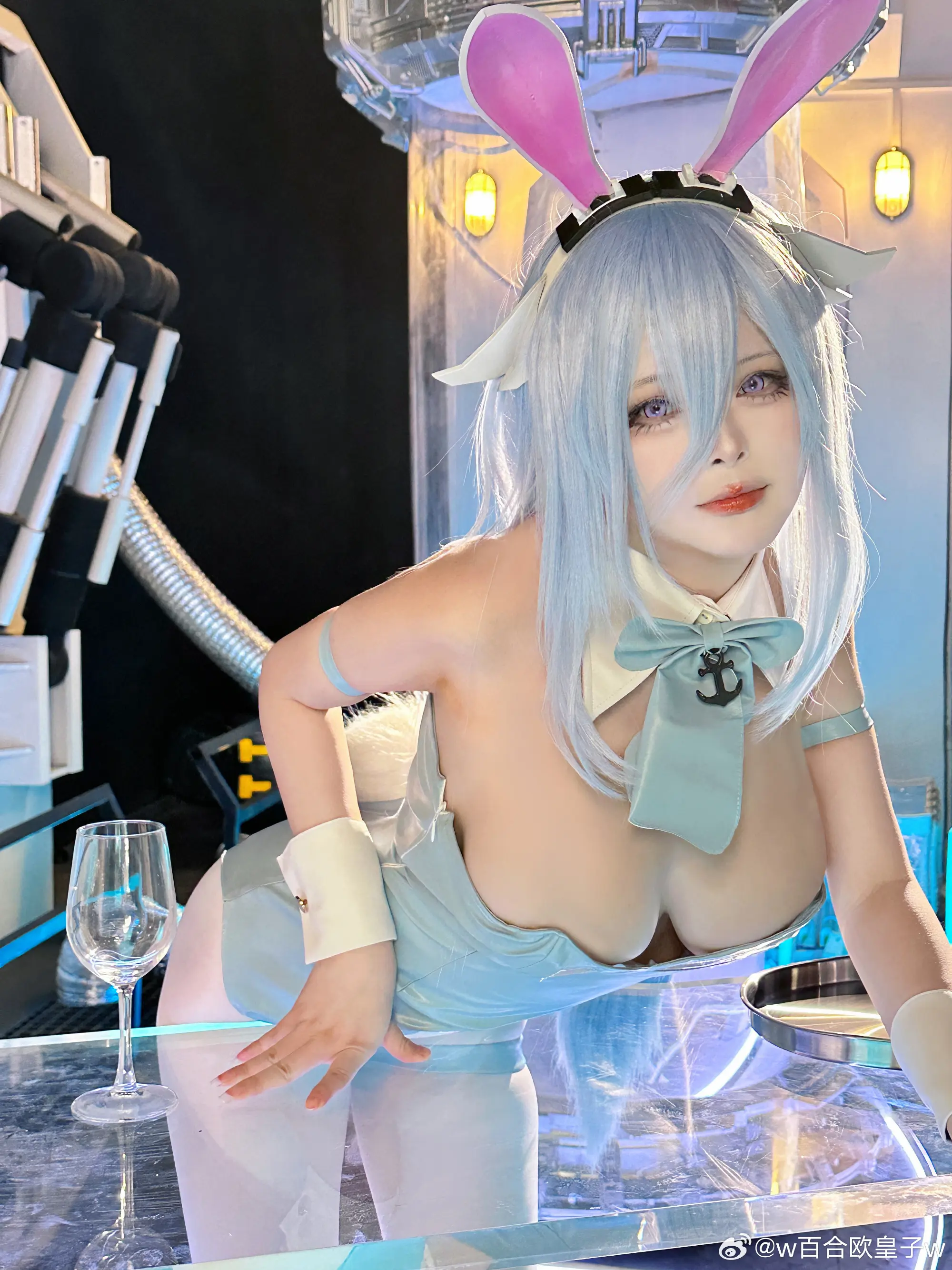 COSPLAY 这是本日的酒水单，指挥官，想喝什么呢？我的推荐？嗯……这……呃……碧蓝航线@w百合欧皇子w COSPLAY-第10张
