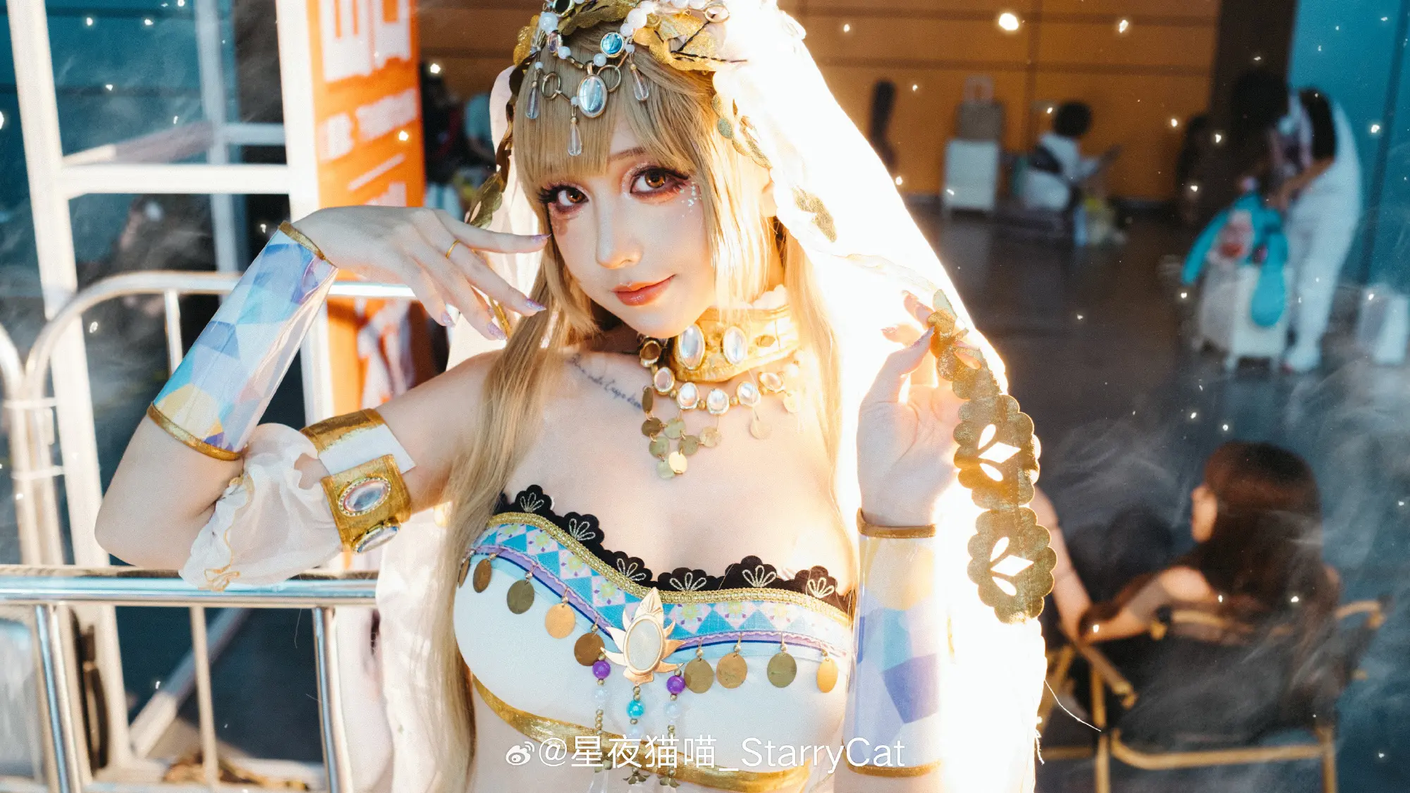 我镶在额头的猫眼，揭开了庆典～love live 南小鸟@星夜猫喵_StarryCat-公众号小姨ai