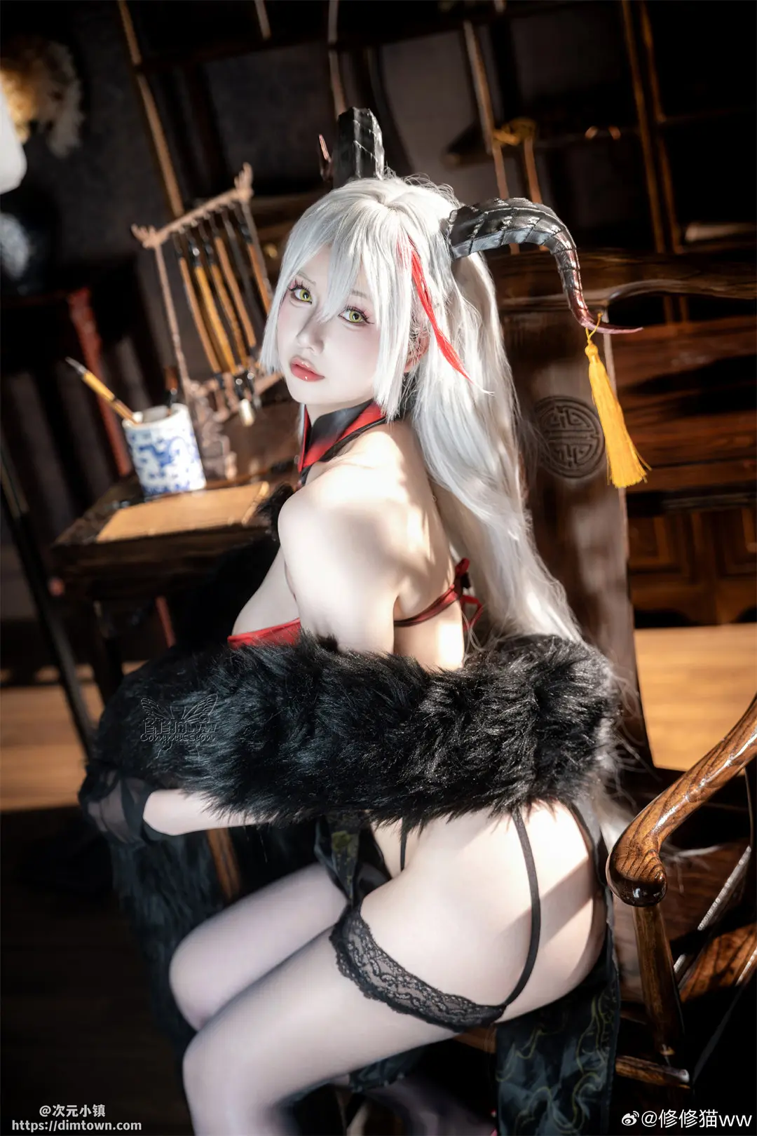 COSPLAY 碧蓝航线 埃吉尔换装【 金龙腾祥云】@修修猫ww-公众号小姨ai