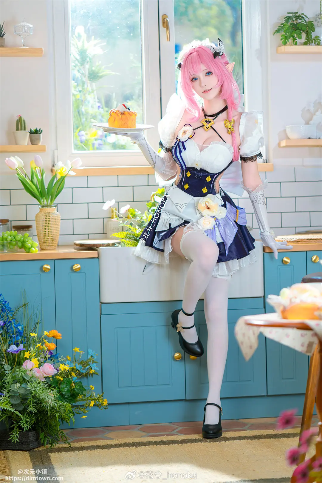 COSPLAY 🎀粉色甜心小姐🎀 崩坏3 爱莉希雅@花兮_honoka-公众号小姨ai