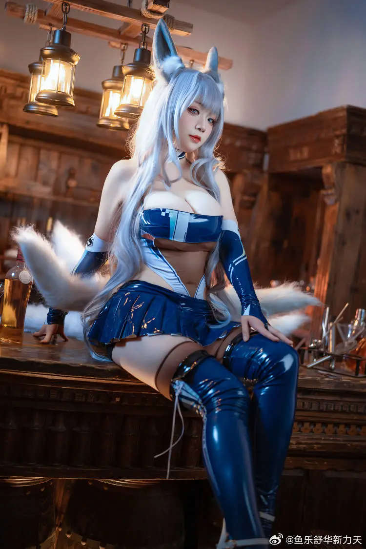 COSPLAY 指挥官，累了的话，要在我怀里睡一会吗？碧蓝航线 信浓@荔枝 COSPLAY-第3张