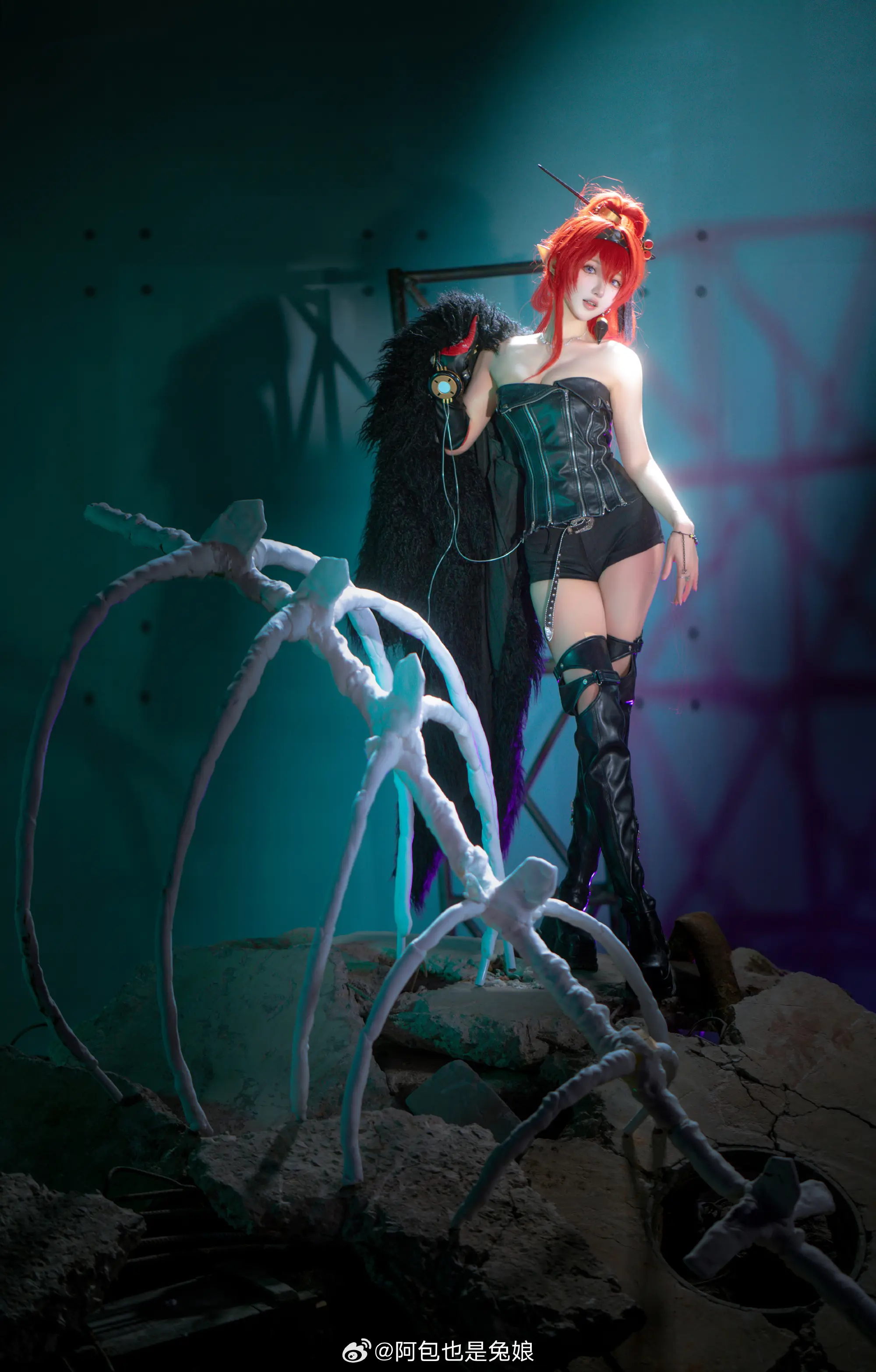 COSPLAY 有着成熟和魅惑感的少女！ 鸣潮 吟霖@阿包也是兔娘 COSPLAY-第4张