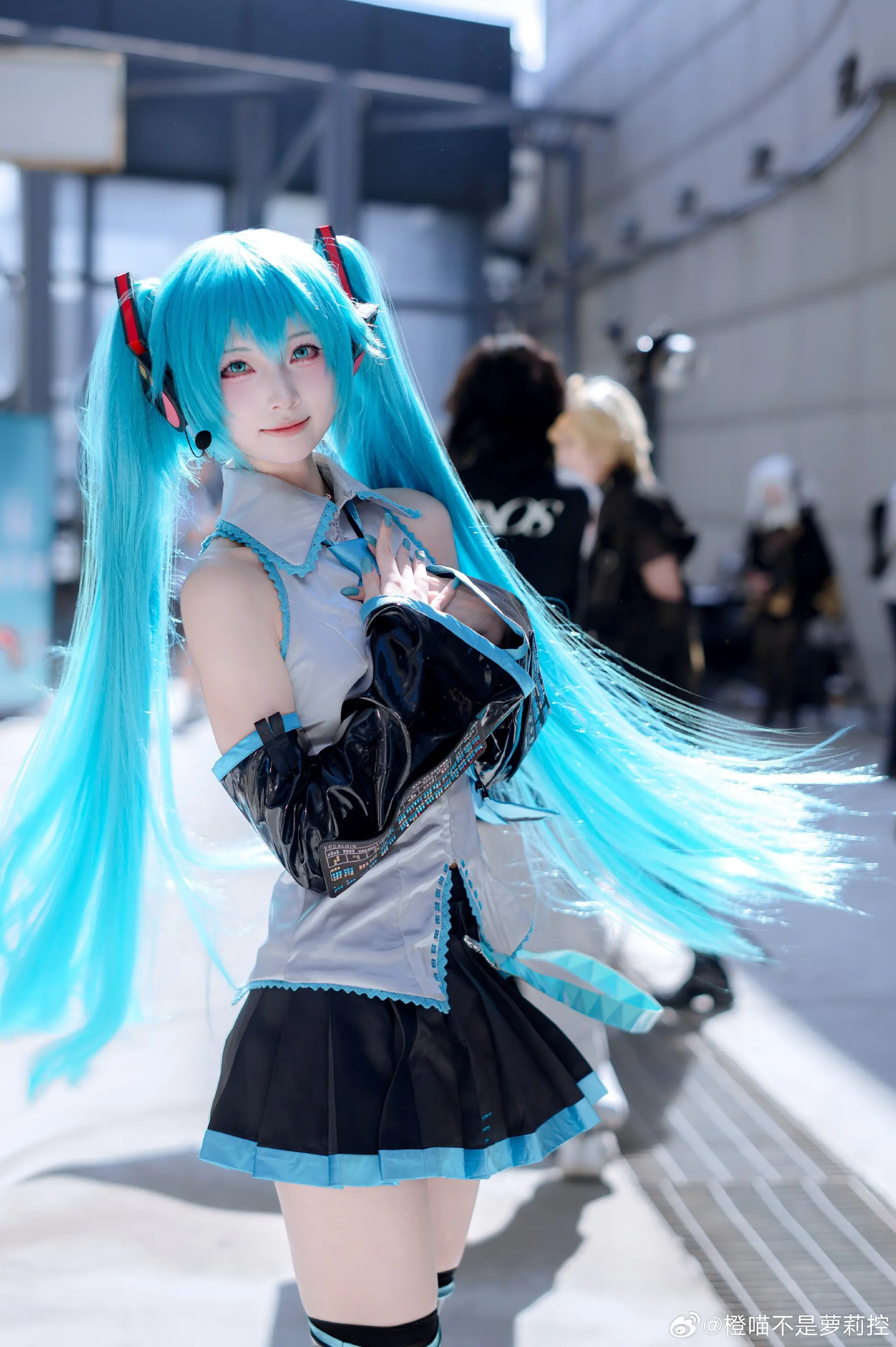 COSPLAY 这么会甩头发不要命了 初音未来@橙喵不是萝莉控 COSPLAY-第6张